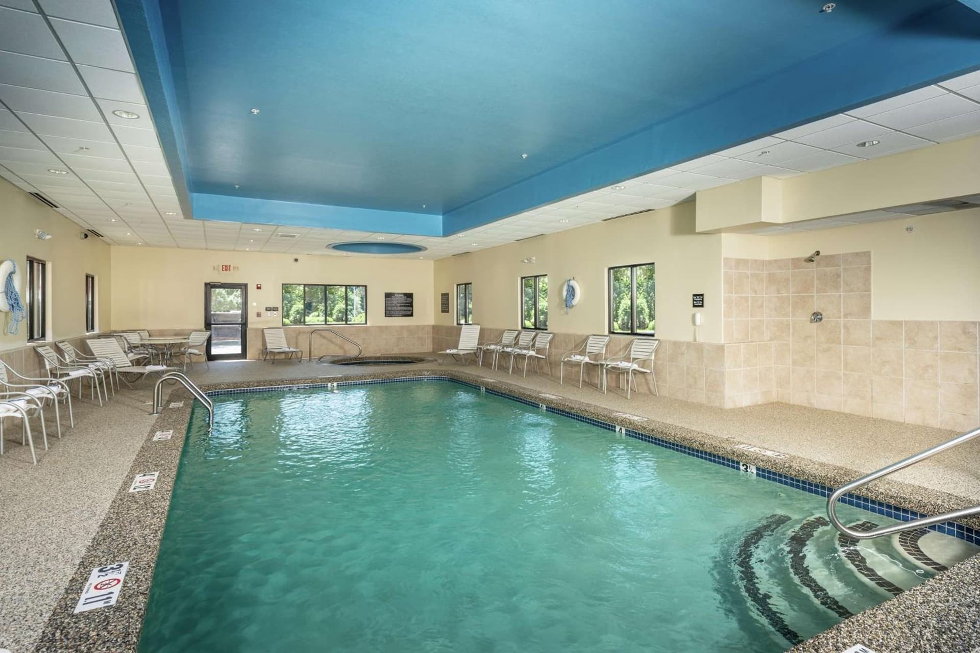 Hampton Inn Fall River/Westport gallery photo in North Westport, MA — image 18