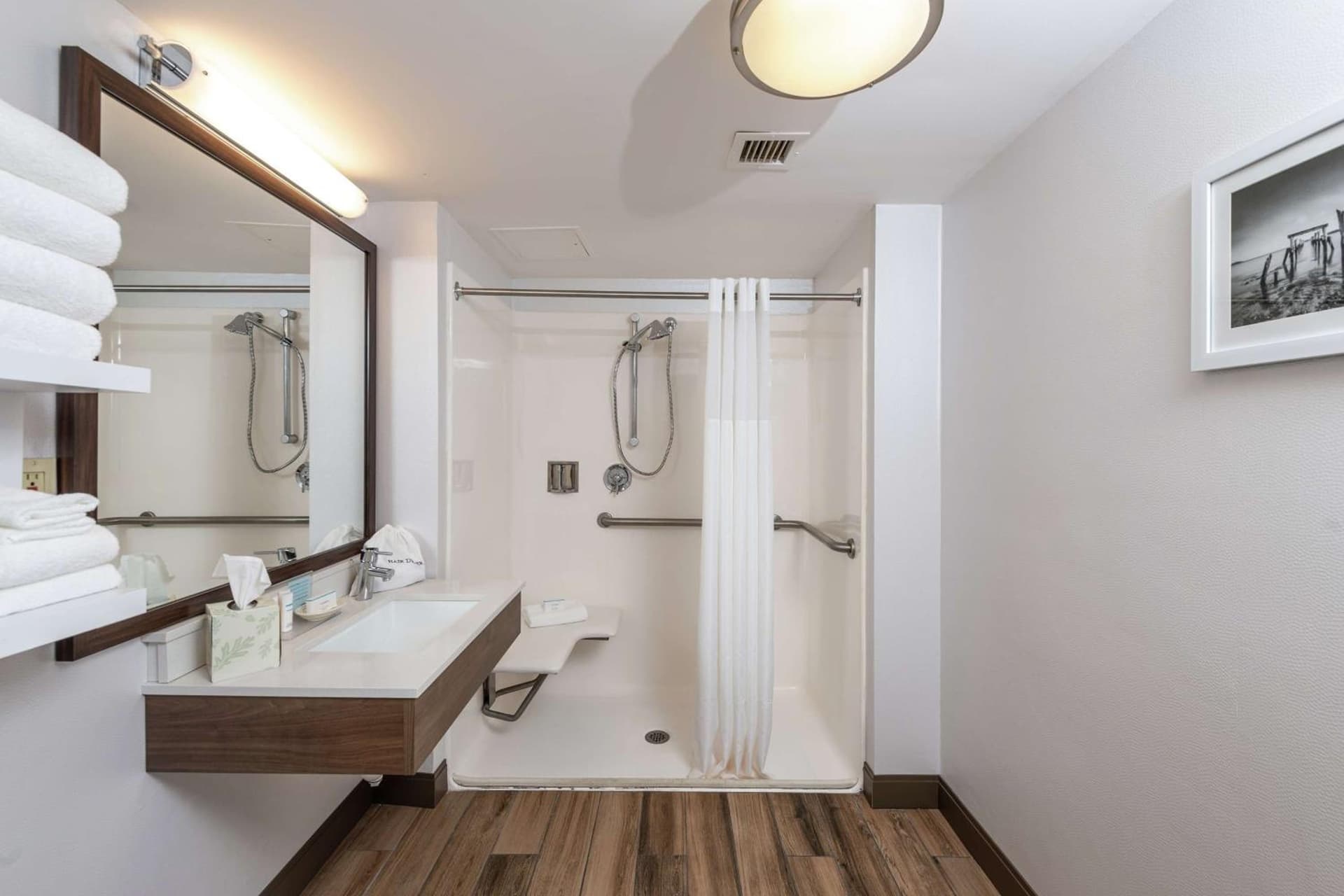 Hampton Inn Fall River/Westport gallery photo in North Westport, MA — image 54