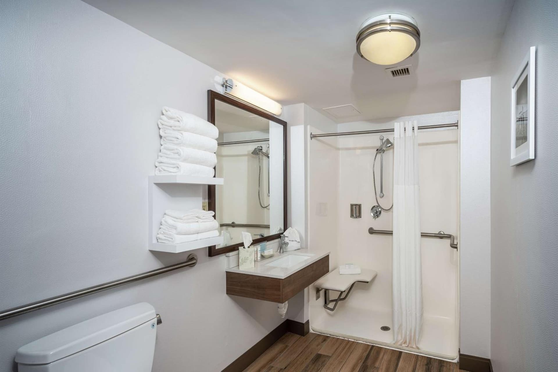 Hampton Inn Fall River/Westport gallery photo in North Westport, MA — image 44