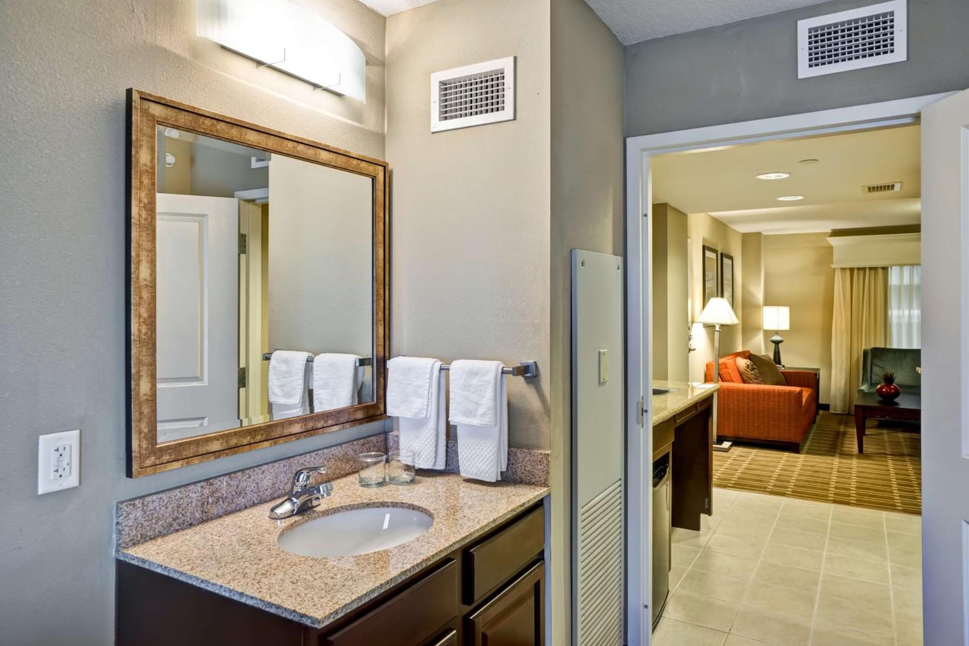 Embassy Suites Fort Myers - Estero gallery photo in Estero, FL — image 53