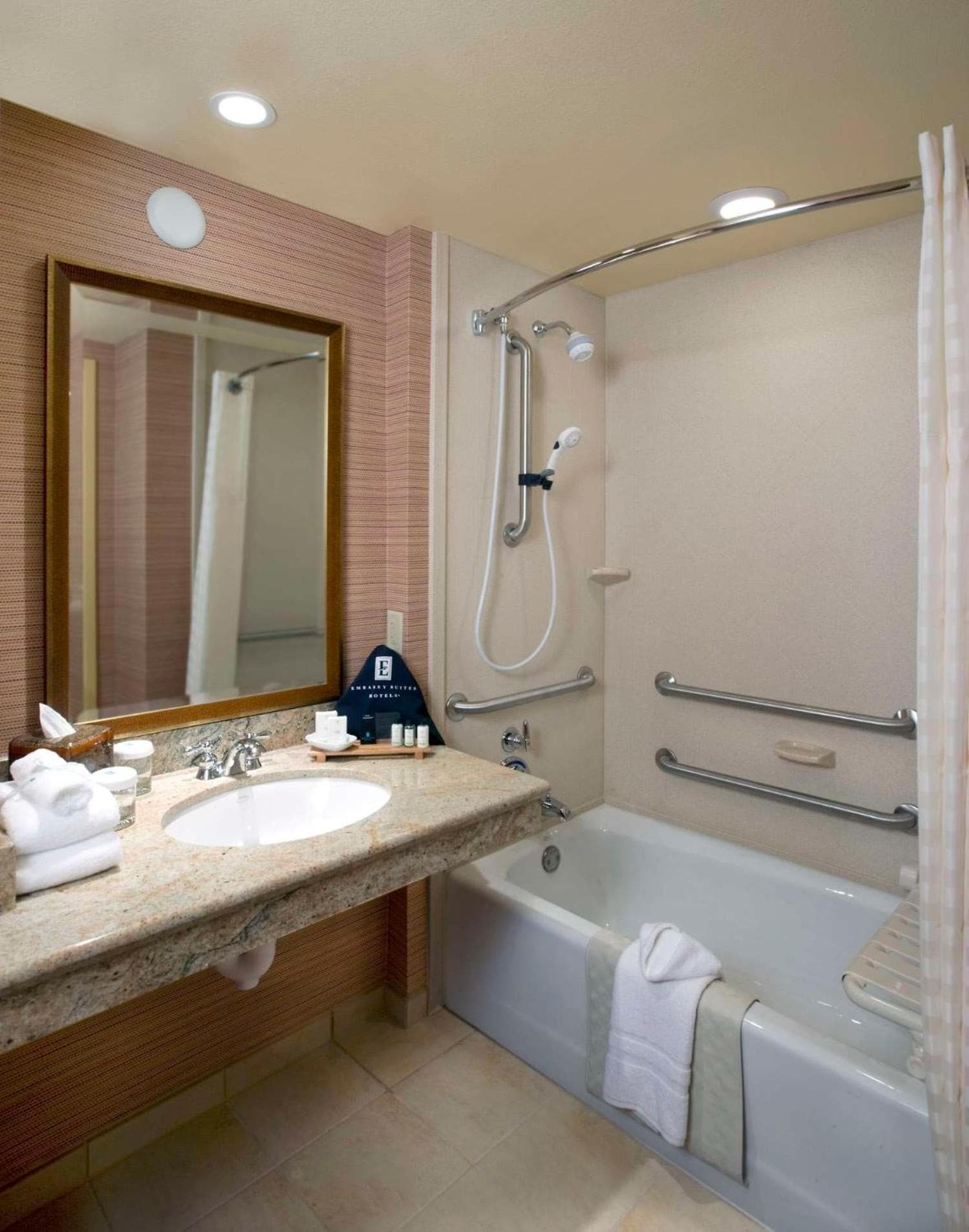 Embassy Suites Loveland Conference Center gallery photo in Loveland, CO — image 48