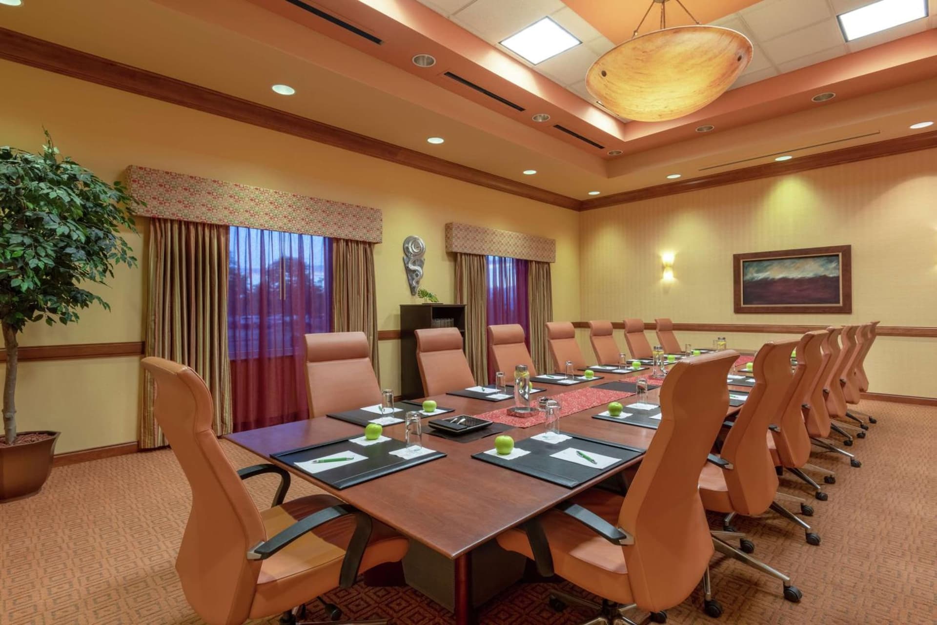 Embassy Suites Loveland Conference Center gallery photo in Loveland, CO — image 34