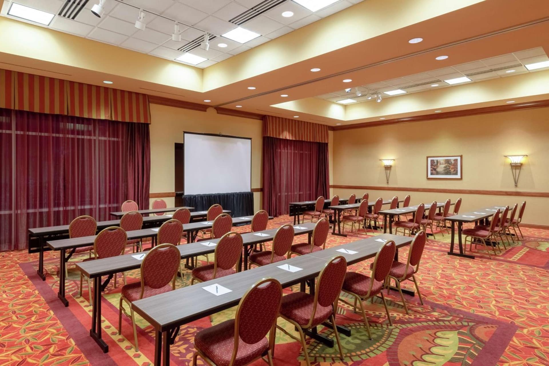 Embassy Suites Loveland Conference Center gallery photo in Loveland, CO — image 38