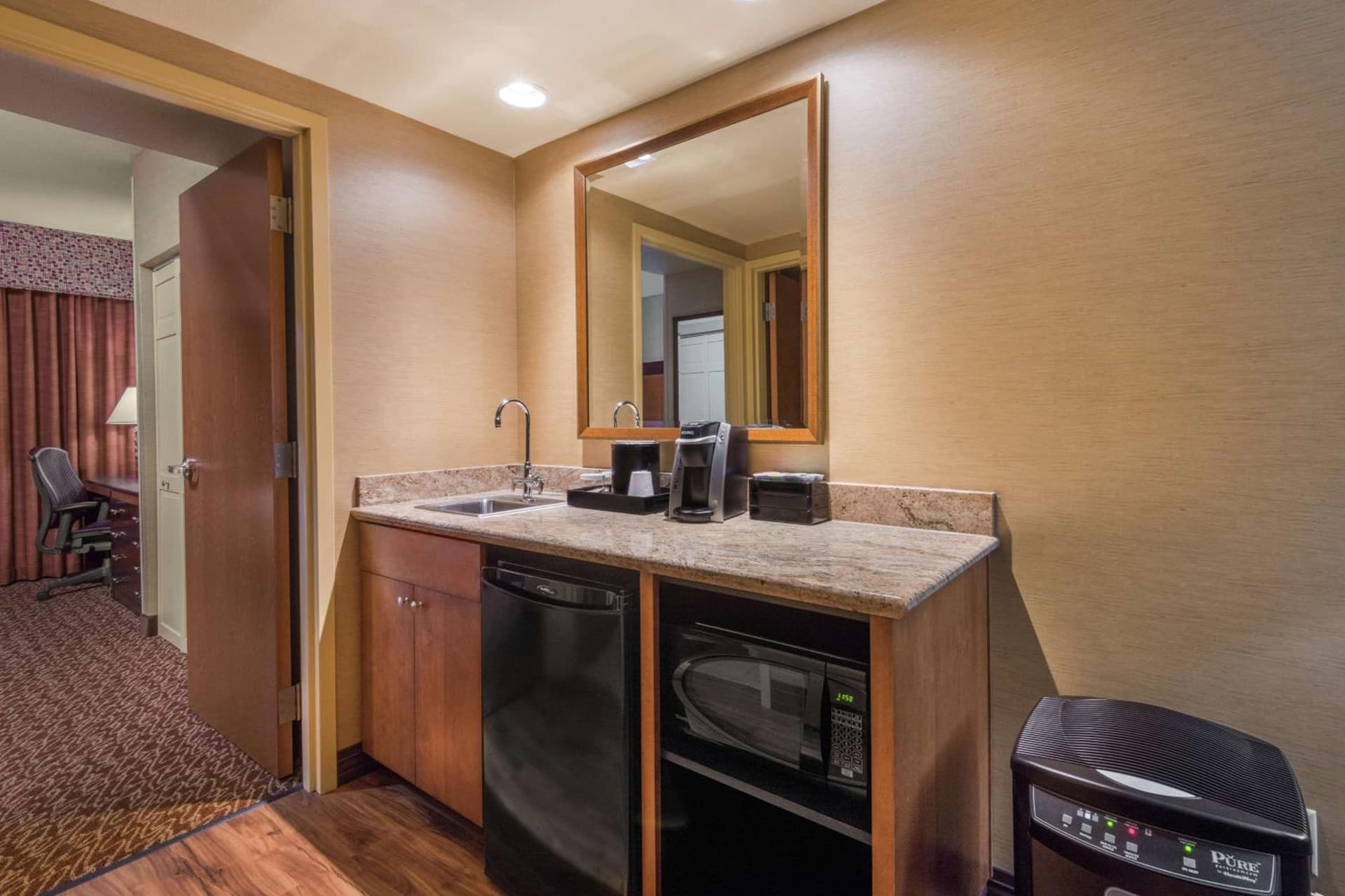 Embassy Suites Loveland Conference Center gallery photo in Loveland, CO — image 37