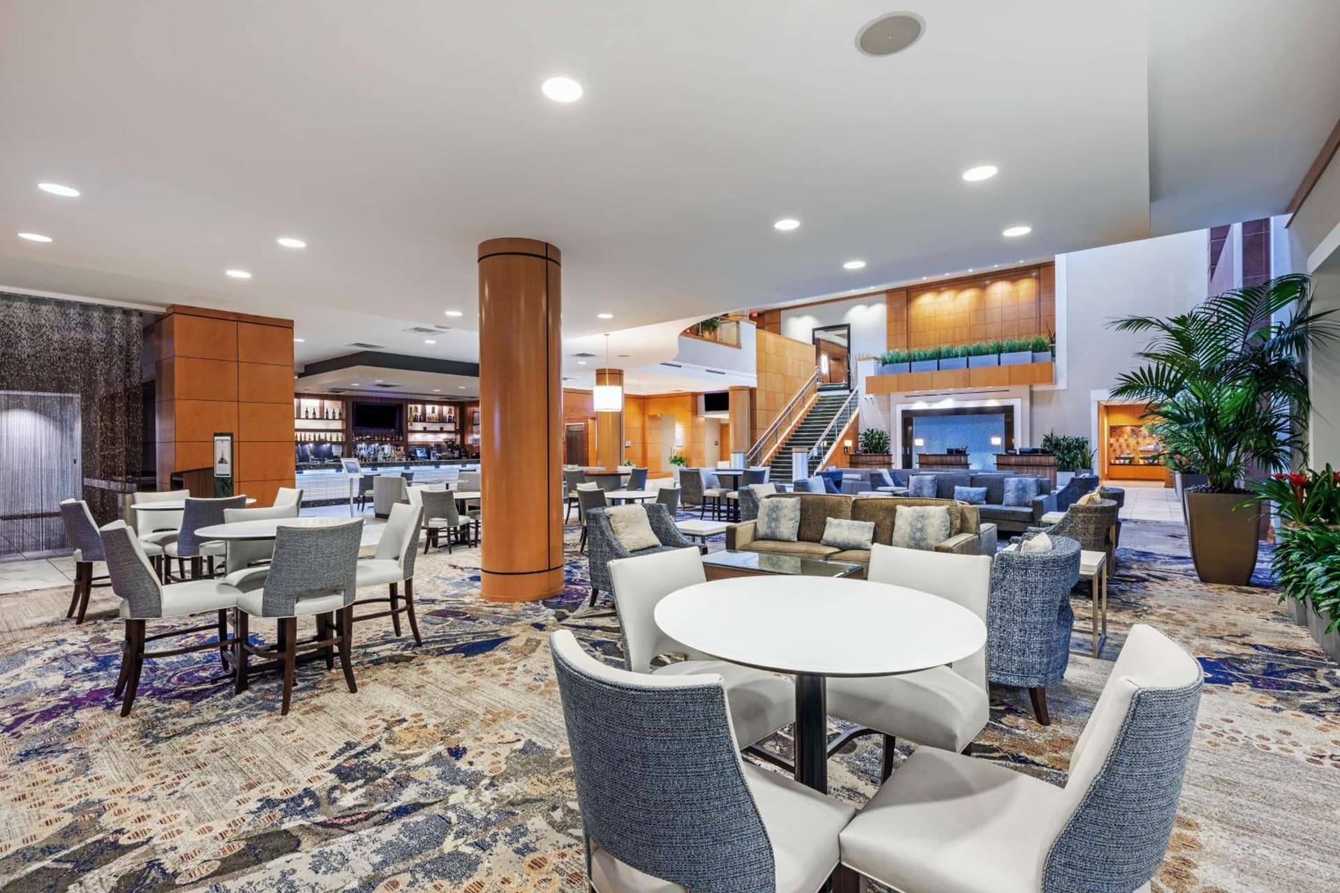 Embassy Suites by Hilton Houston-Energy Corridor interior in Houston, TX — gallery photo 2