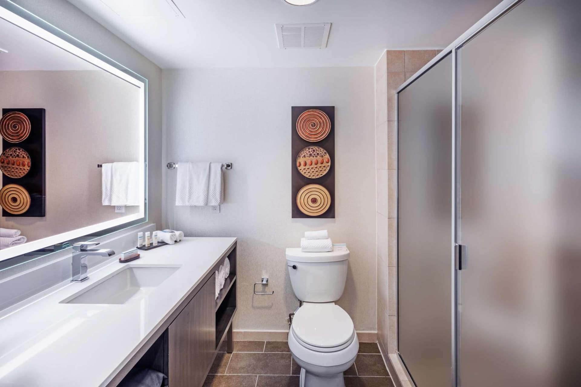Embassy Suites by Hilton Houston-Energy Corridor gallery photo in Houston, TX — image 4