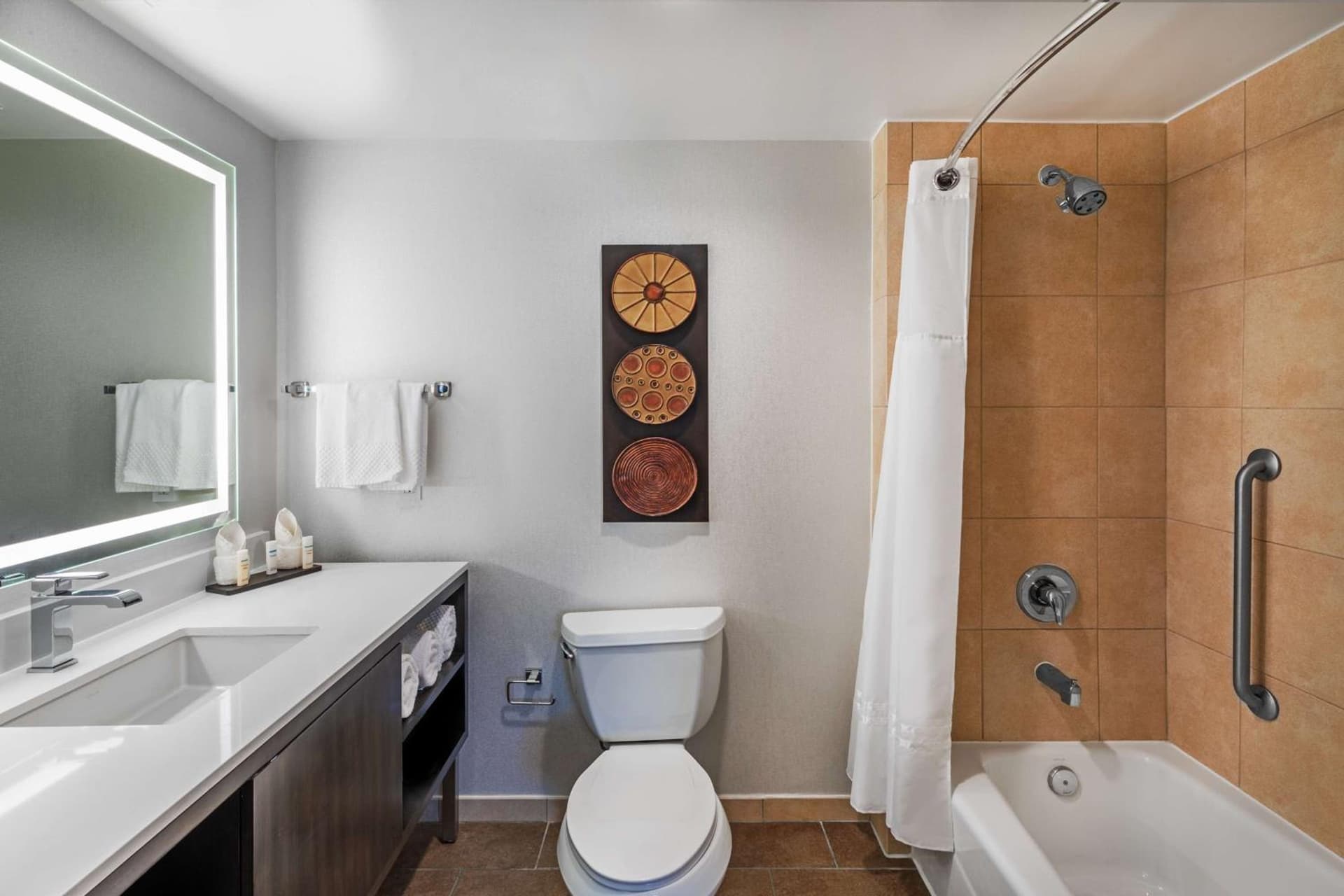 Embassy Suites by Hilton Houston-Energy Corridor gallery photo in Houston, TX — image 6