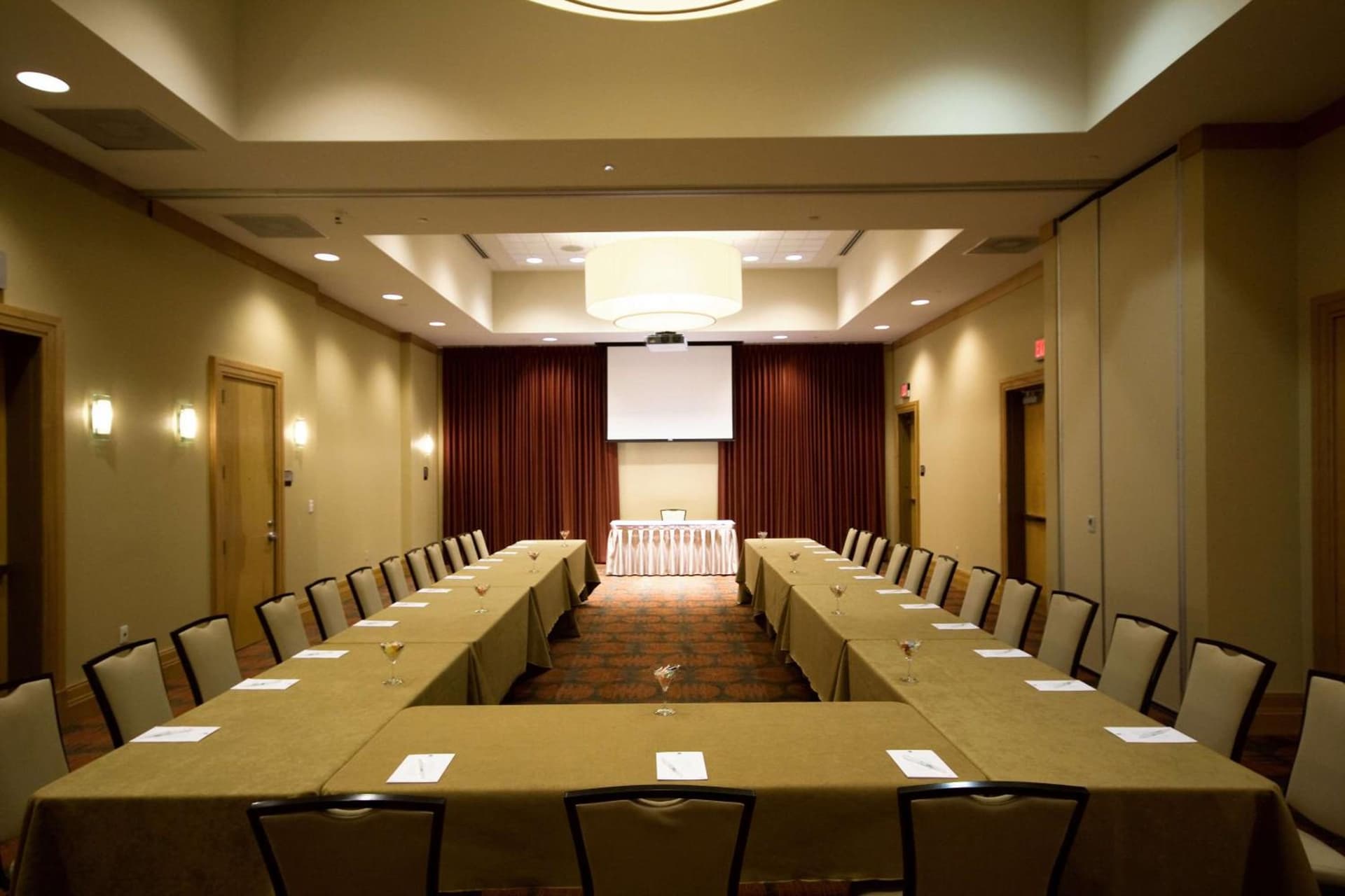 Embassy Suites by Hilton Houston-Energy Corridor gallery photo in Houston, TX — image 13