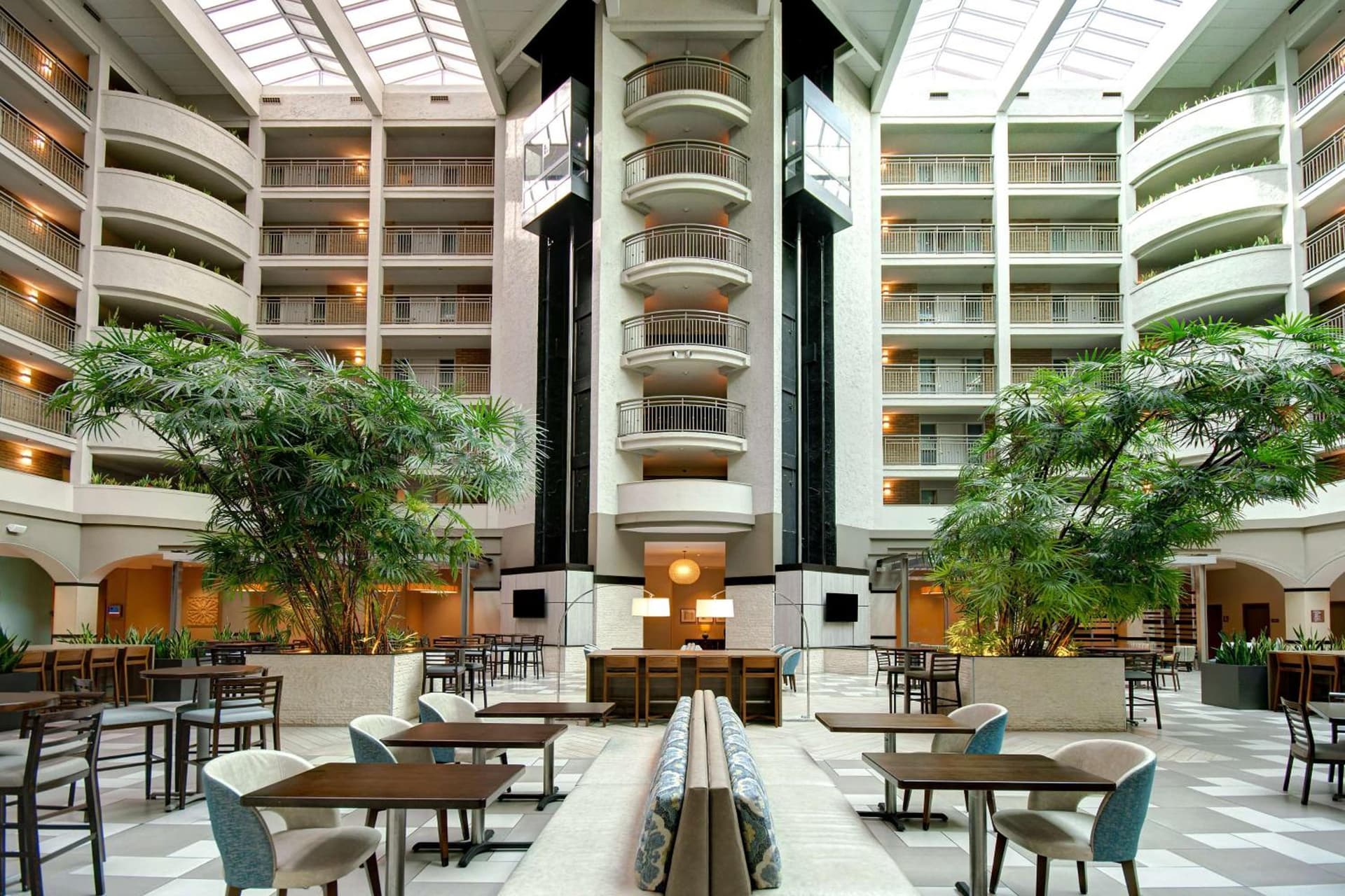 Embassy Suites by Hilton Jacksonville Baymeadows gallery photo in Jacksonville, FL — image 50