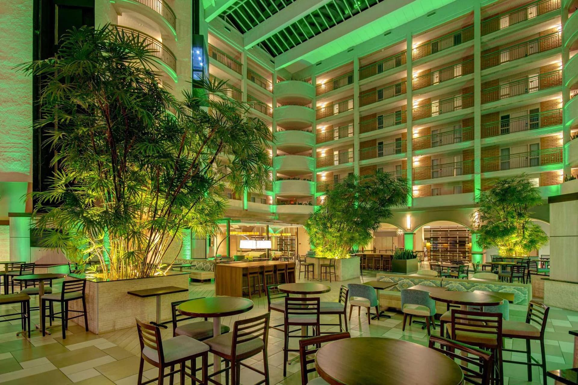 Embassy Suites by Hilton Jacksonville Baymeadows gallery photo in Jacksonville, FL — image 68