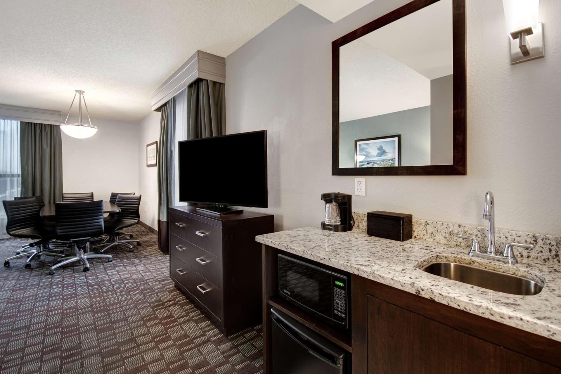 Embassy Suites by Hilton Jacksonville Baymeadows gallery photo in Jacksonville, FL — image 75
