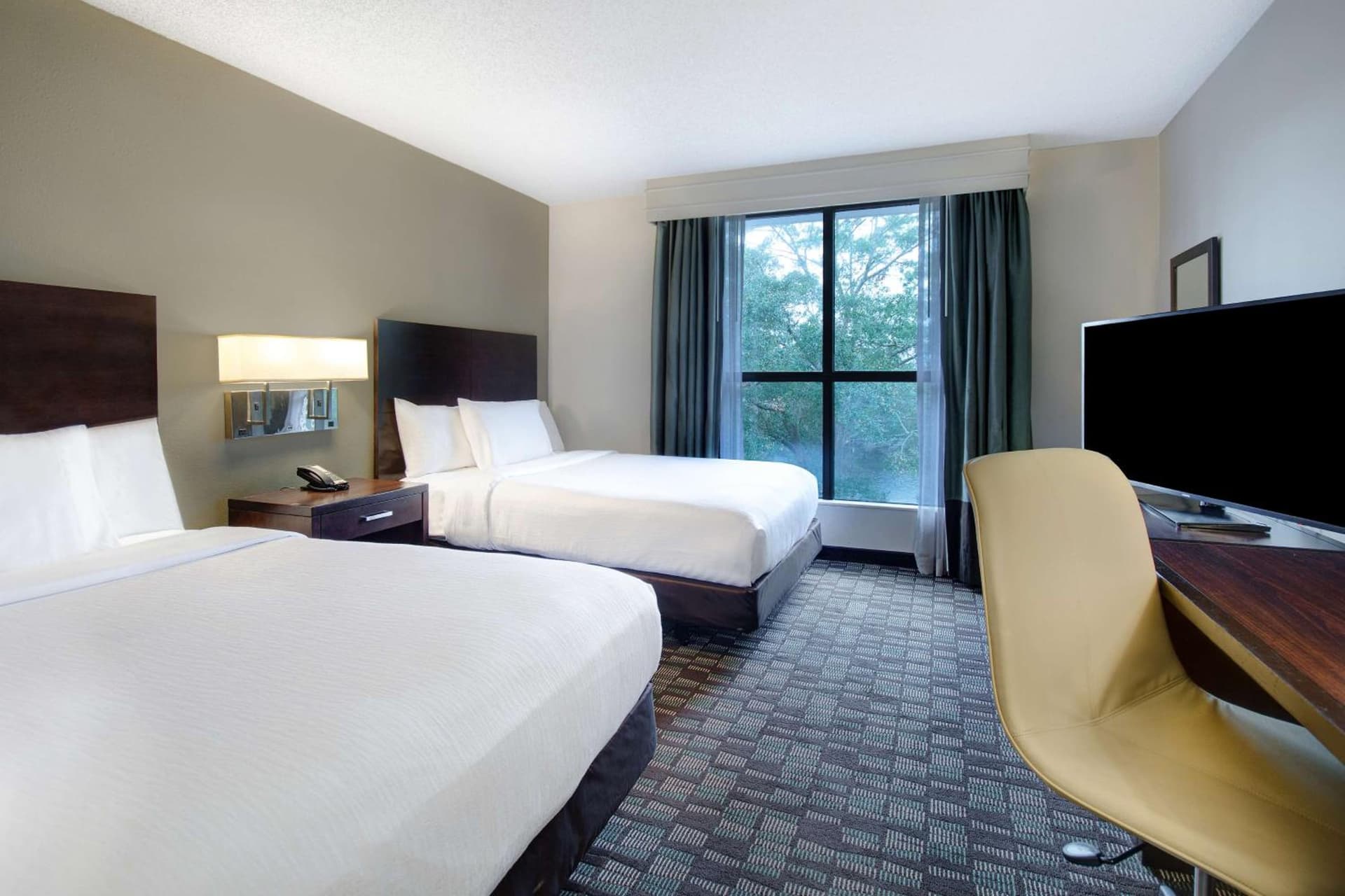 Embassy Suites by Hilton Jacksonville Baymeadows gallery photo in Jacksonville, FL — image 72