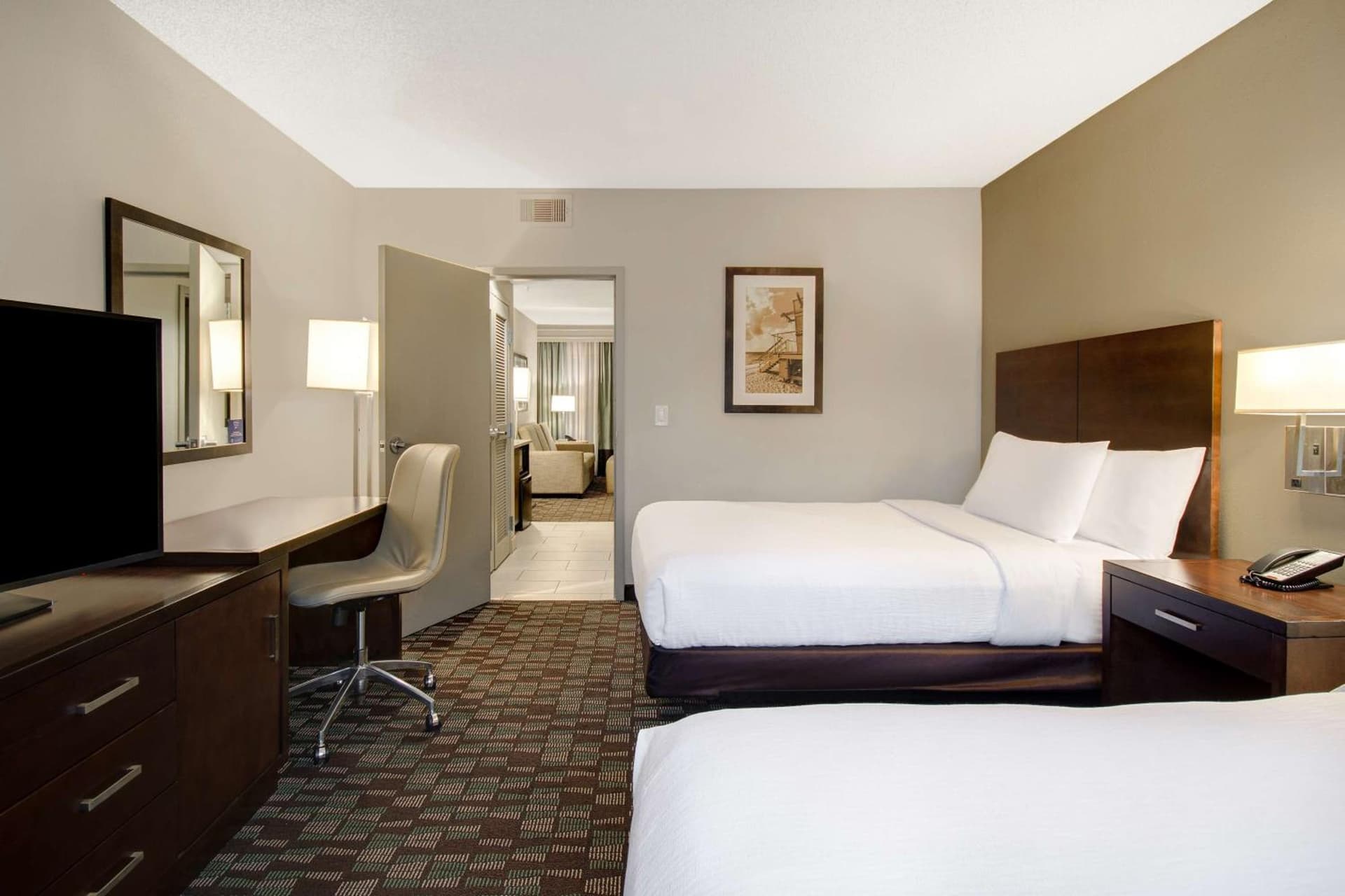 Embassy Suites by Hilton Jacksonville Baymeadows gallery photo in Jacksonville, FL — image 45