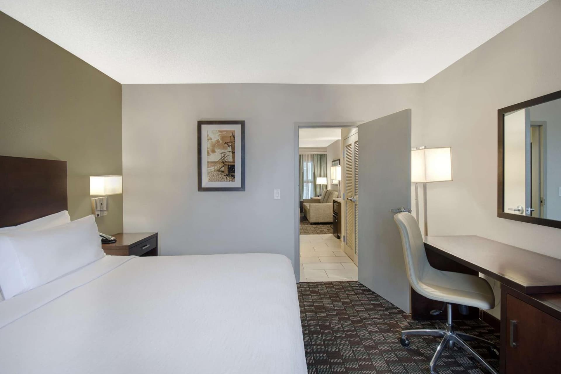 Embassy Suites by Hilton Jacksonville Baymeadows gallery photo in Jacksonville, FL — image 41
