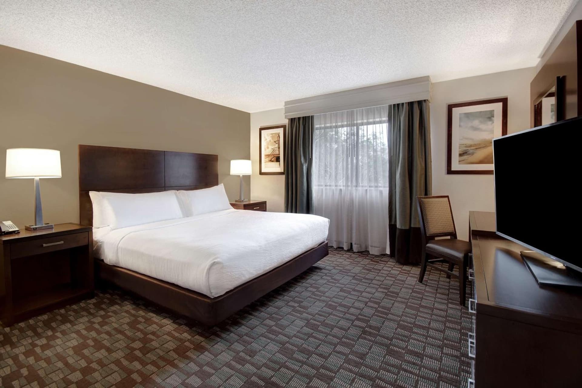 Embassy Suites by Hilton Jacksonville Baymeadows gallery photo in Jacksonville, FL — image 63