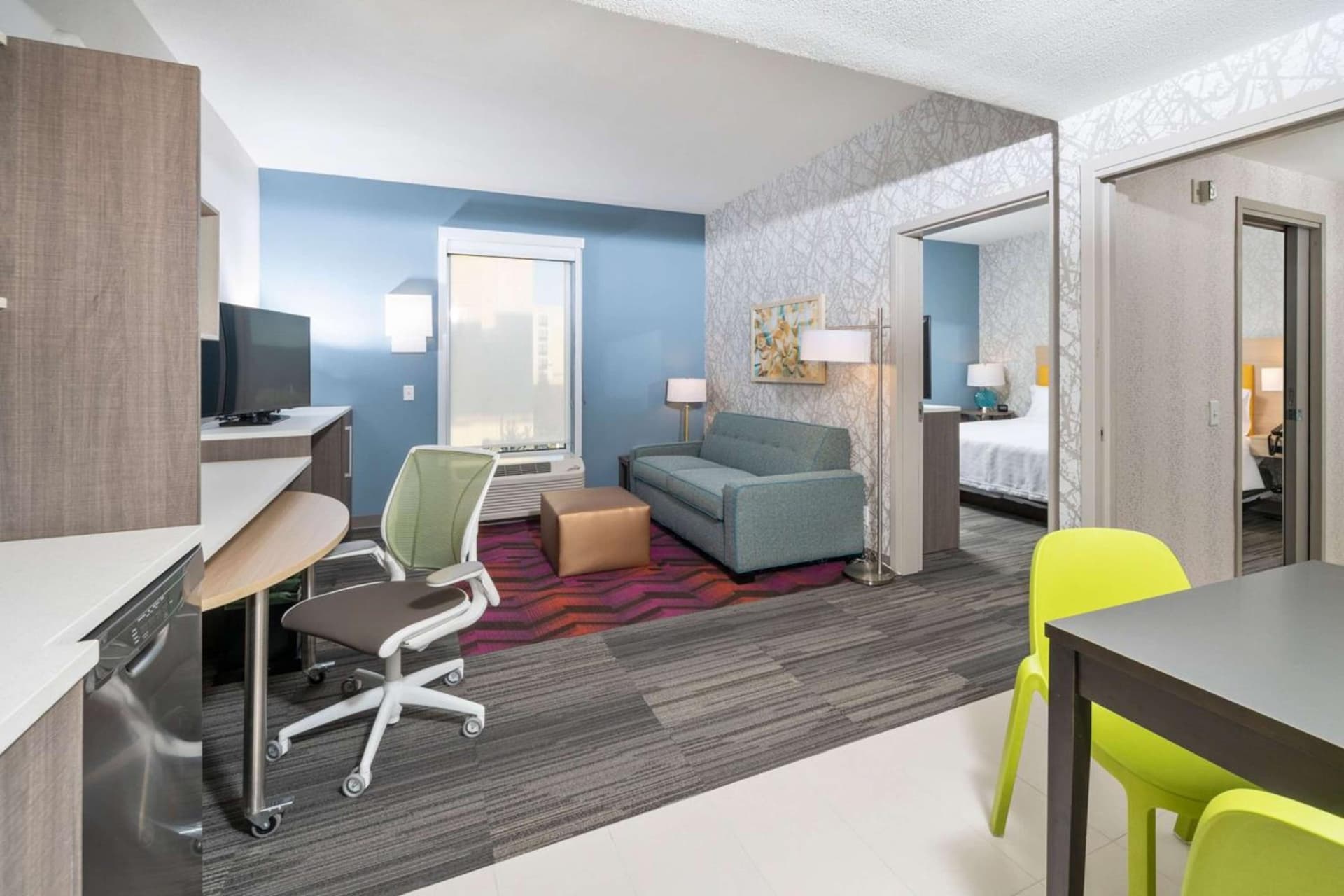 Home2 Suites By Hilton Newark Airport gallery photo in Newark, NJ — image 7