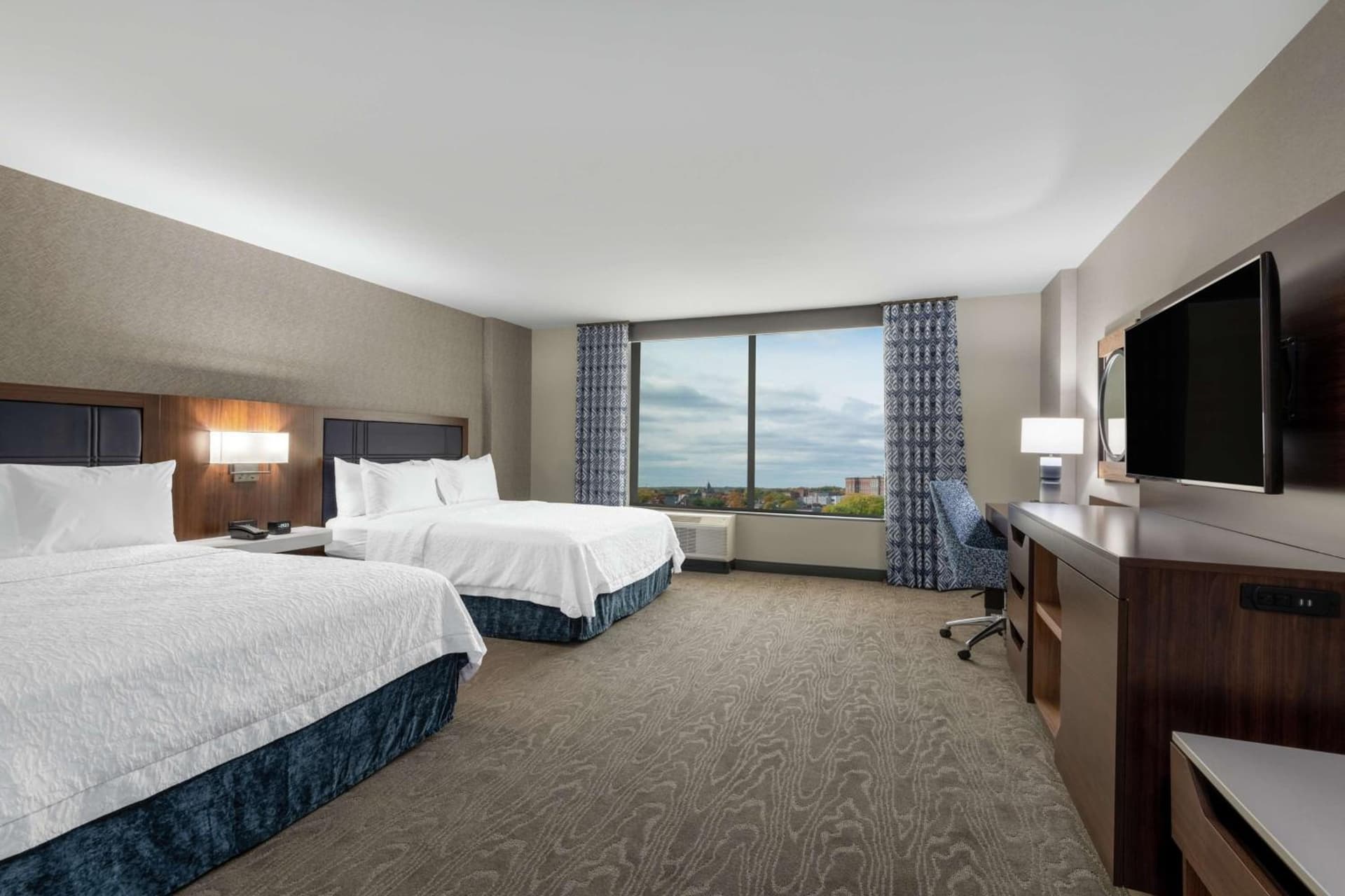 Hampton Inn & Suites Fort Wayne Downtown gallery photo in Fort Wayne, IN — image 38