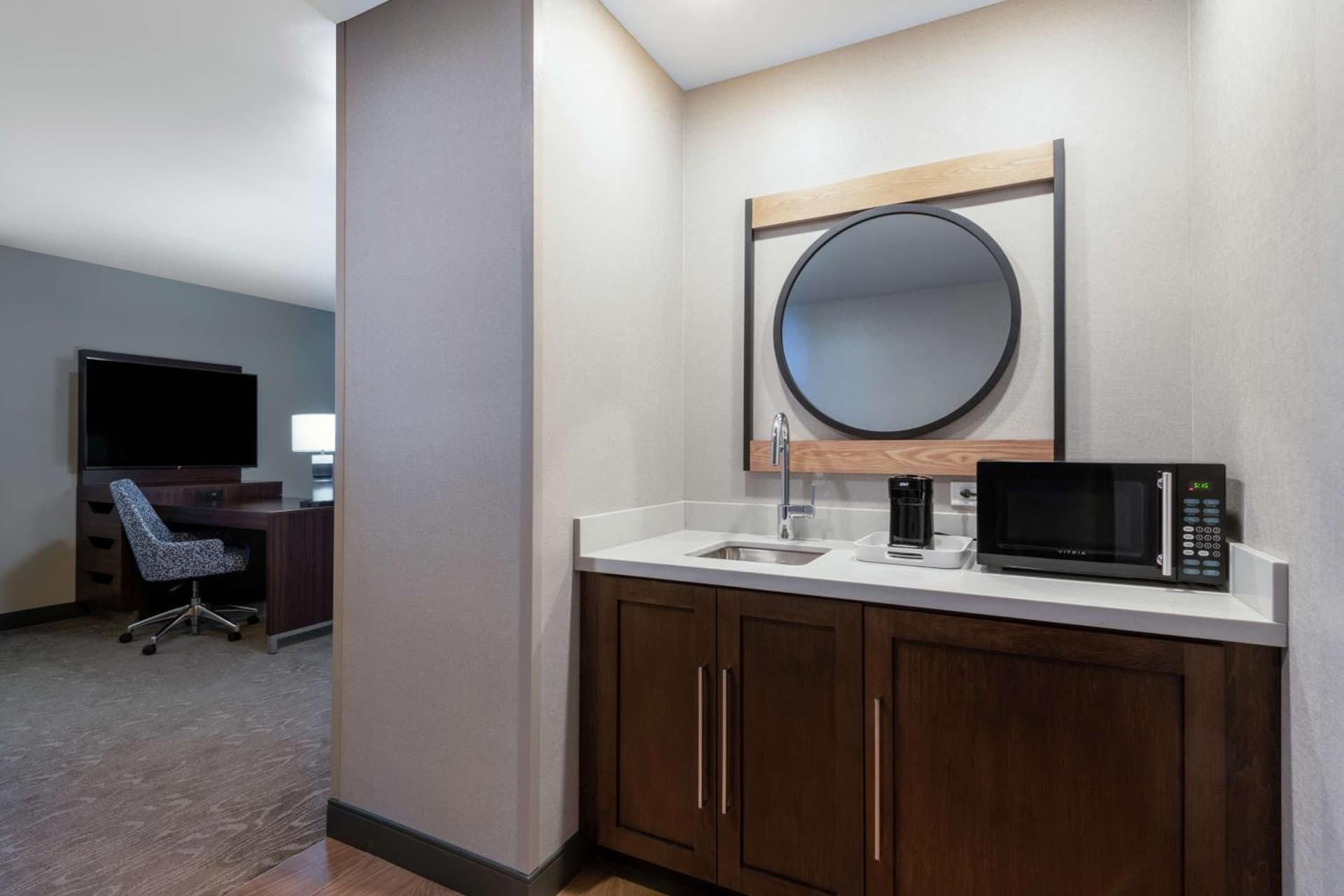 Hampton Inn & Suites Fort Wayne Downtown gallery photo in Fort Wayne, IN — image 15