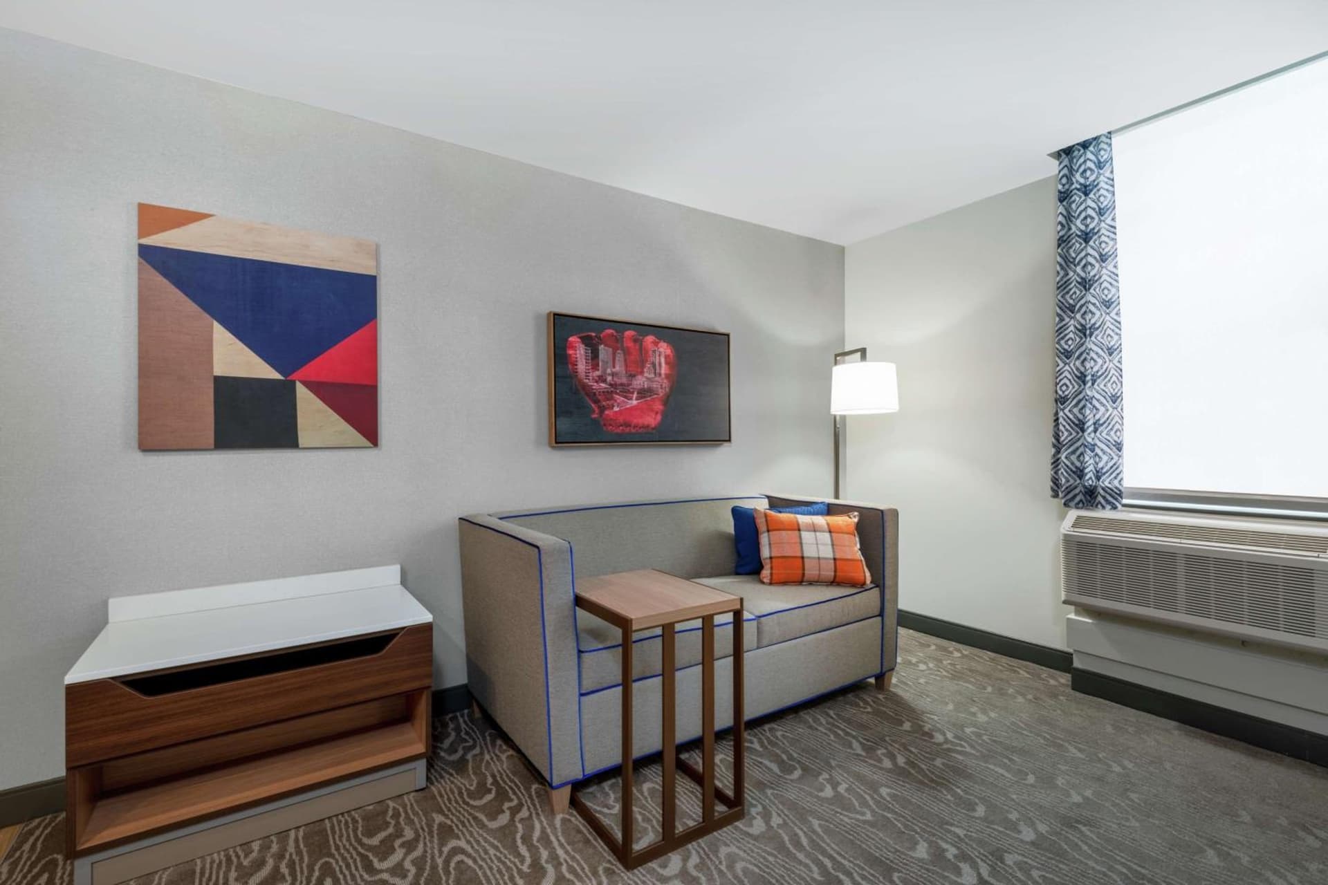 Hampton Inn & Suites Fort Wayne Downtown gallery photo in Fort Wayne, IN — image 27