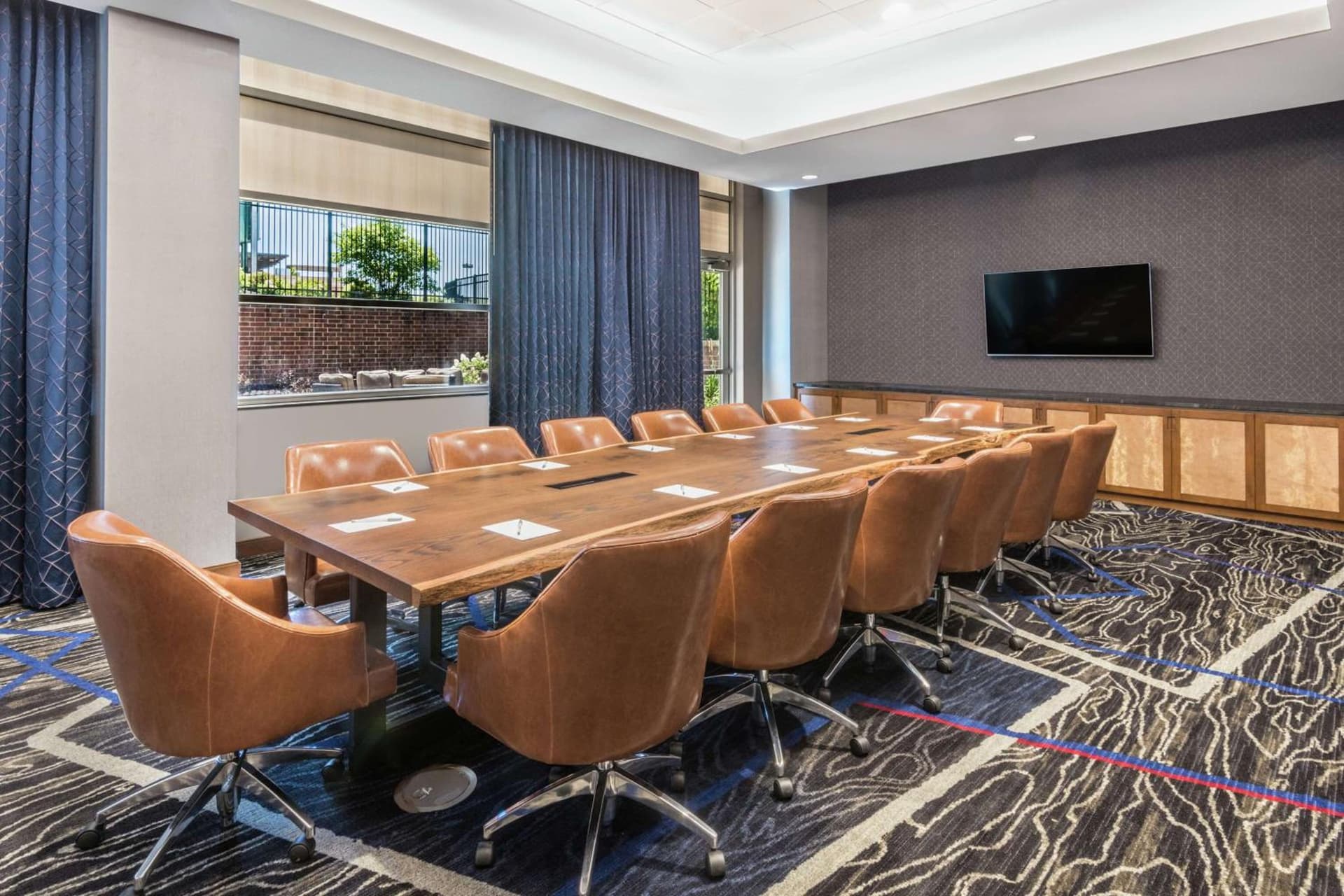 Hampton Inn & Suites Fort Wayne Downtown gallery photo in Fort Wayne, IN — image 5