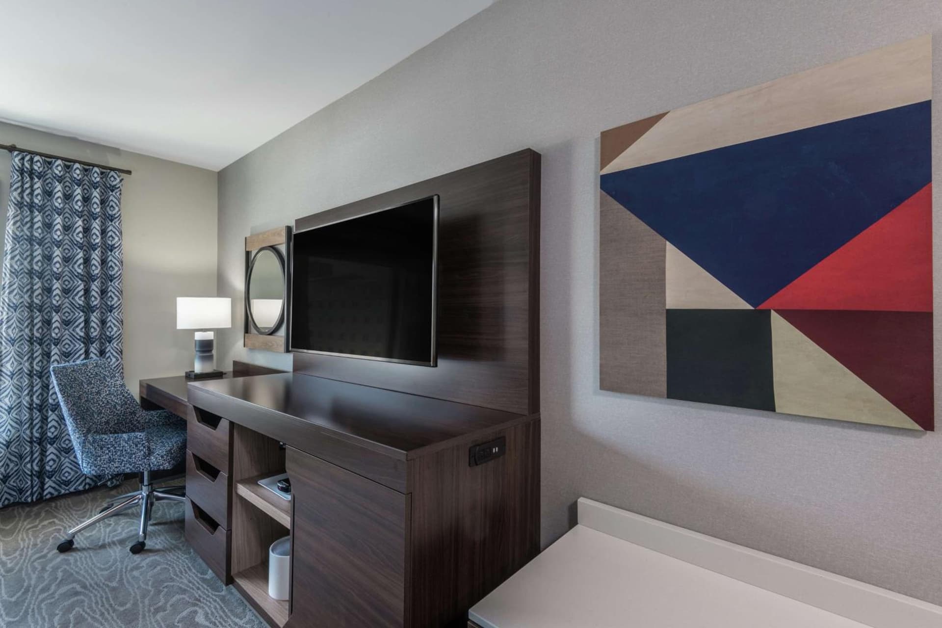 Hampton Inn & Suites Fort Wayne Downtown gallery photo in Fort Wayne, IN — image 16