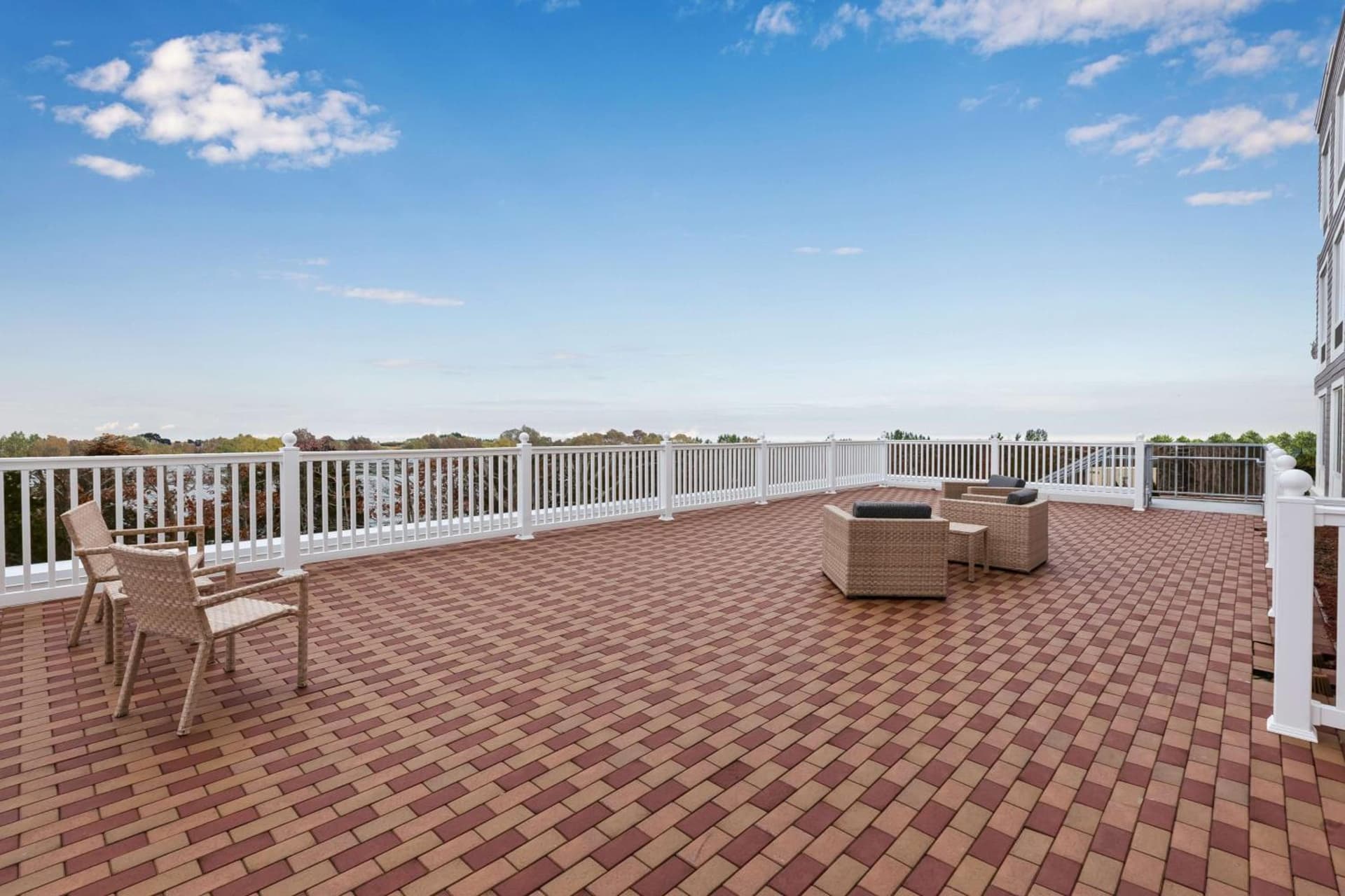 Hampton Inn Cape Cod Canal property views in Buzzards Bay, MA — gallery photo 3