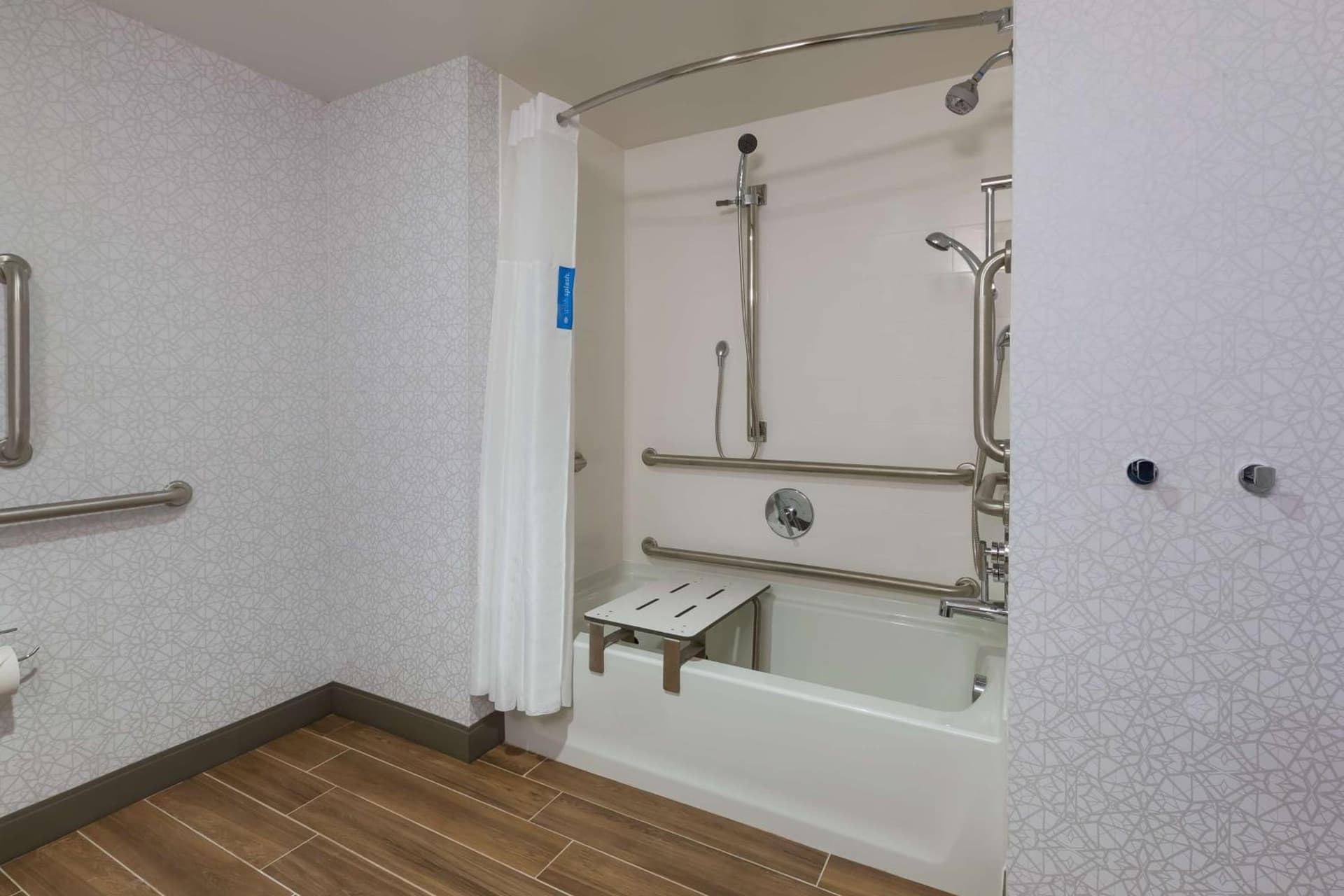 Hampton Inn Cape Cod Canal gallery photo in Buzzards Bay, MA — image 29