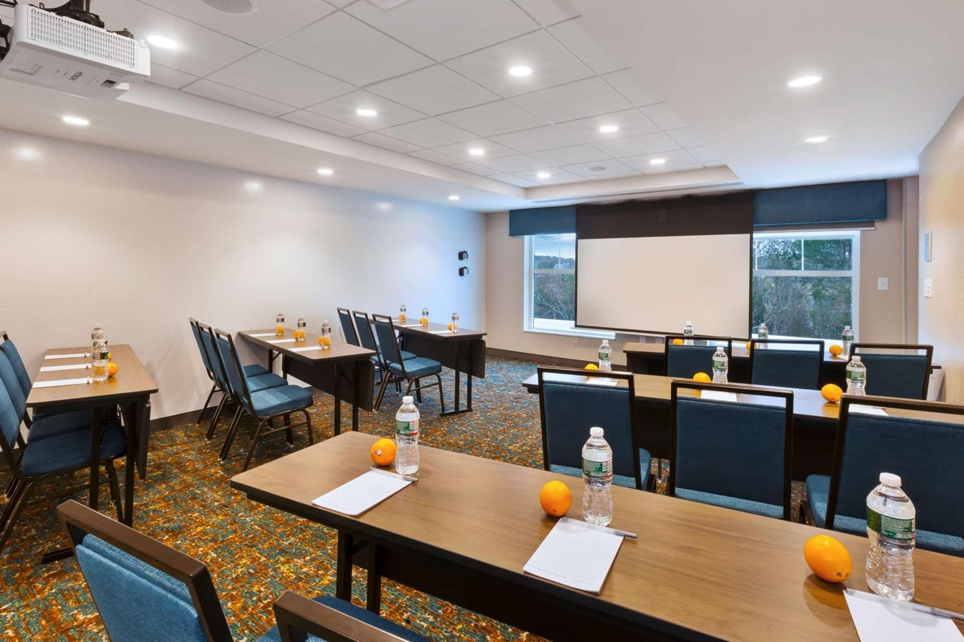 Hampton Inn Cape Cod Canal gallery photo in Buzzards Bay, MA — image 44