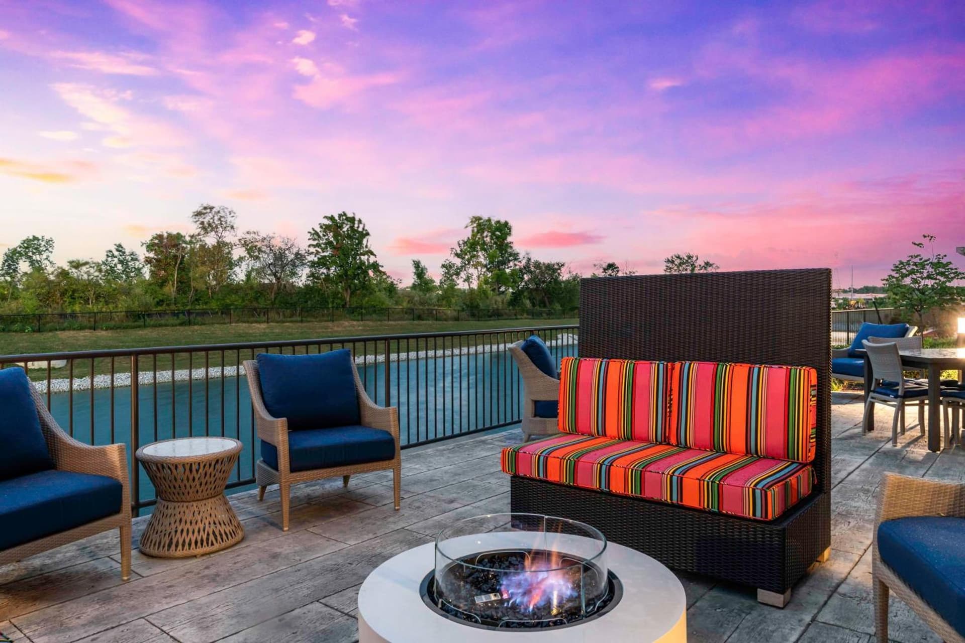 Hilton Garden Inn By Hilton Fort Wayne North property views in Sunnybrook Acres, IN — gallery photo 3