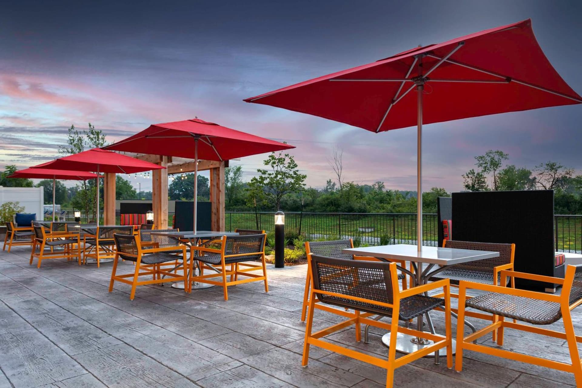 Hilton Garden Inn By Hilton Fort Wayne North property views in Sunnybrook Acres, IN — gallery photo 3