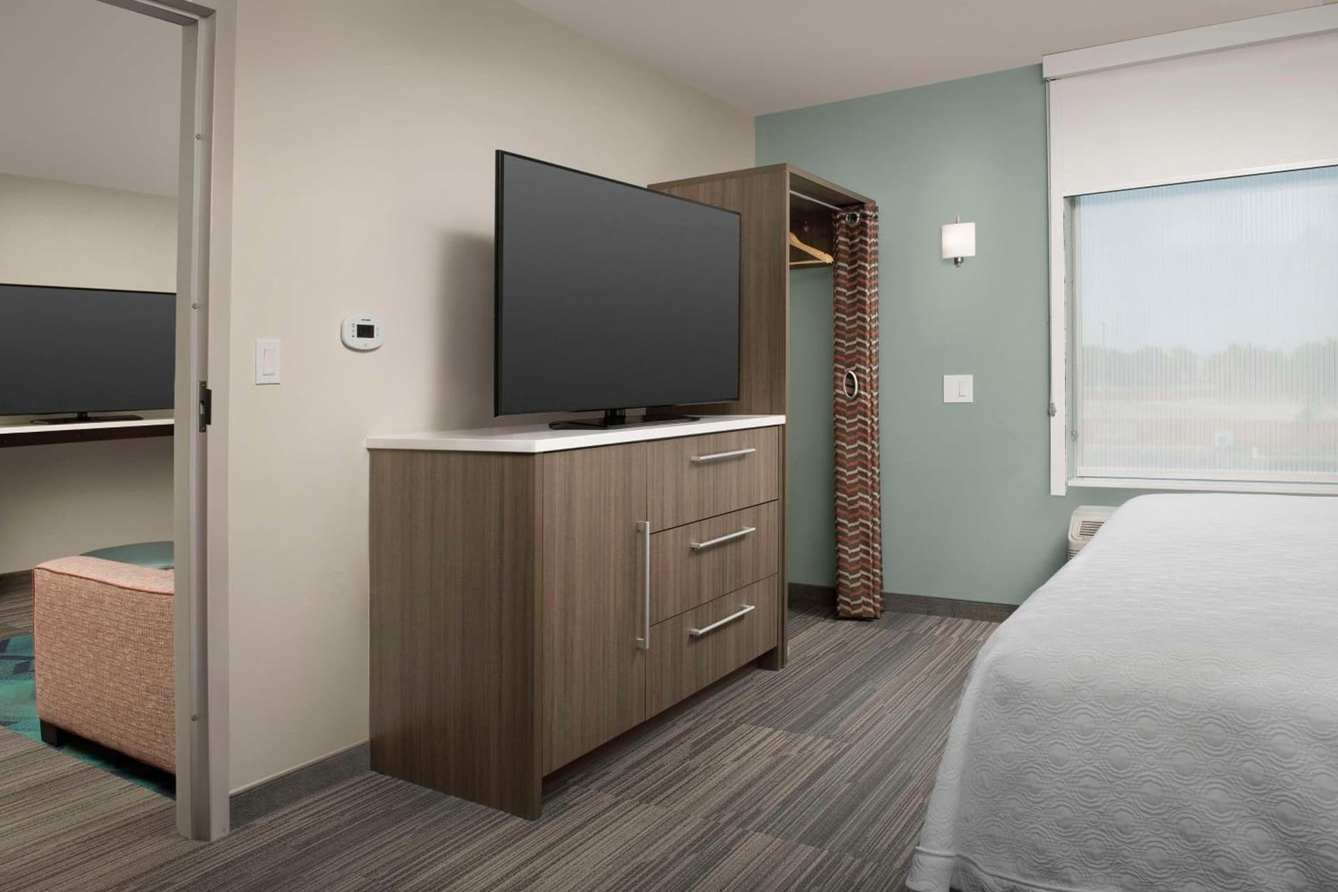 Home2 Suites By Hilton Clovis Fresno Airport gallery photo in Clovis, CA — image 15