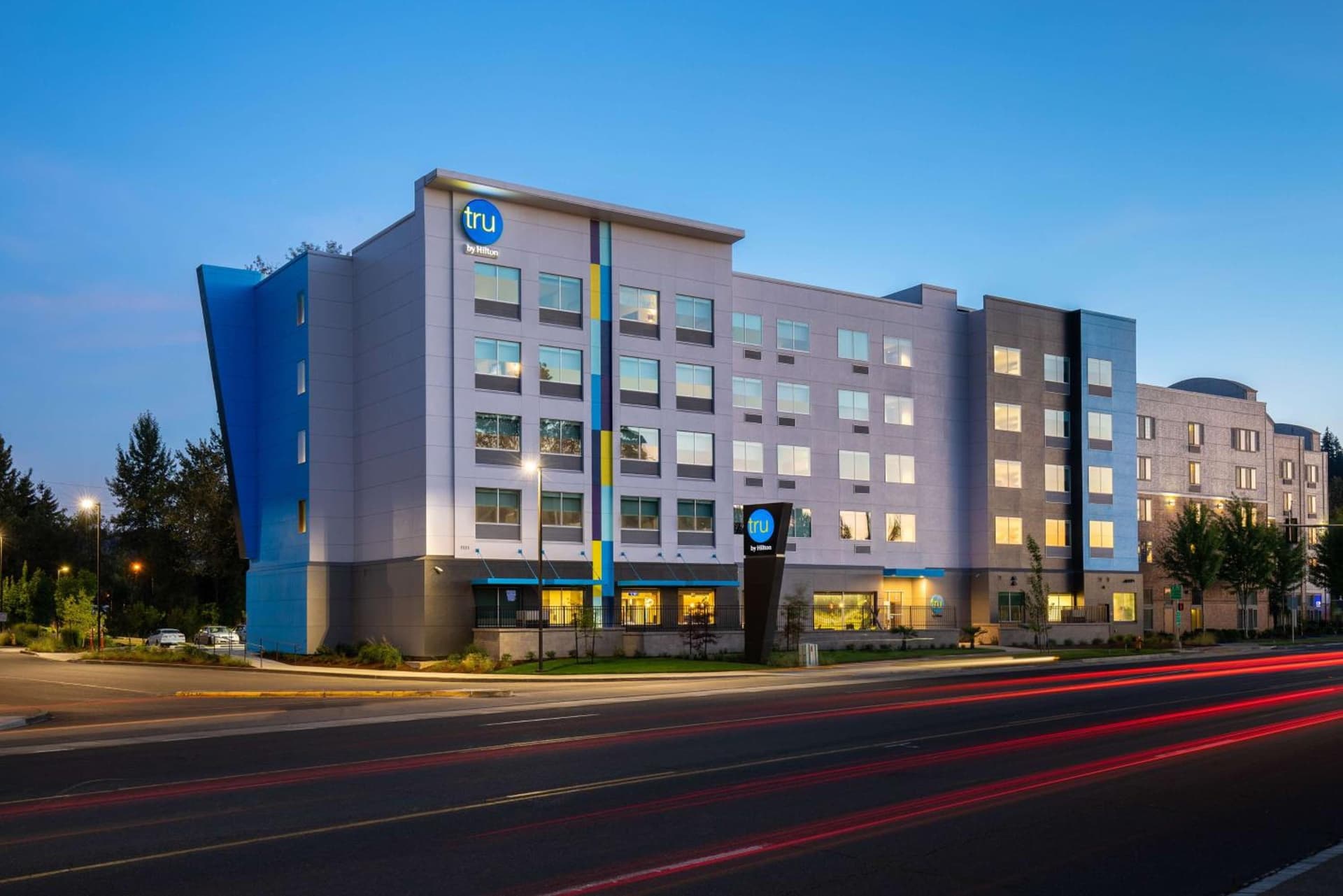 Tru By Hilton Eugene, Or featured exterior or lobby in Eugene, OR — similar hotel