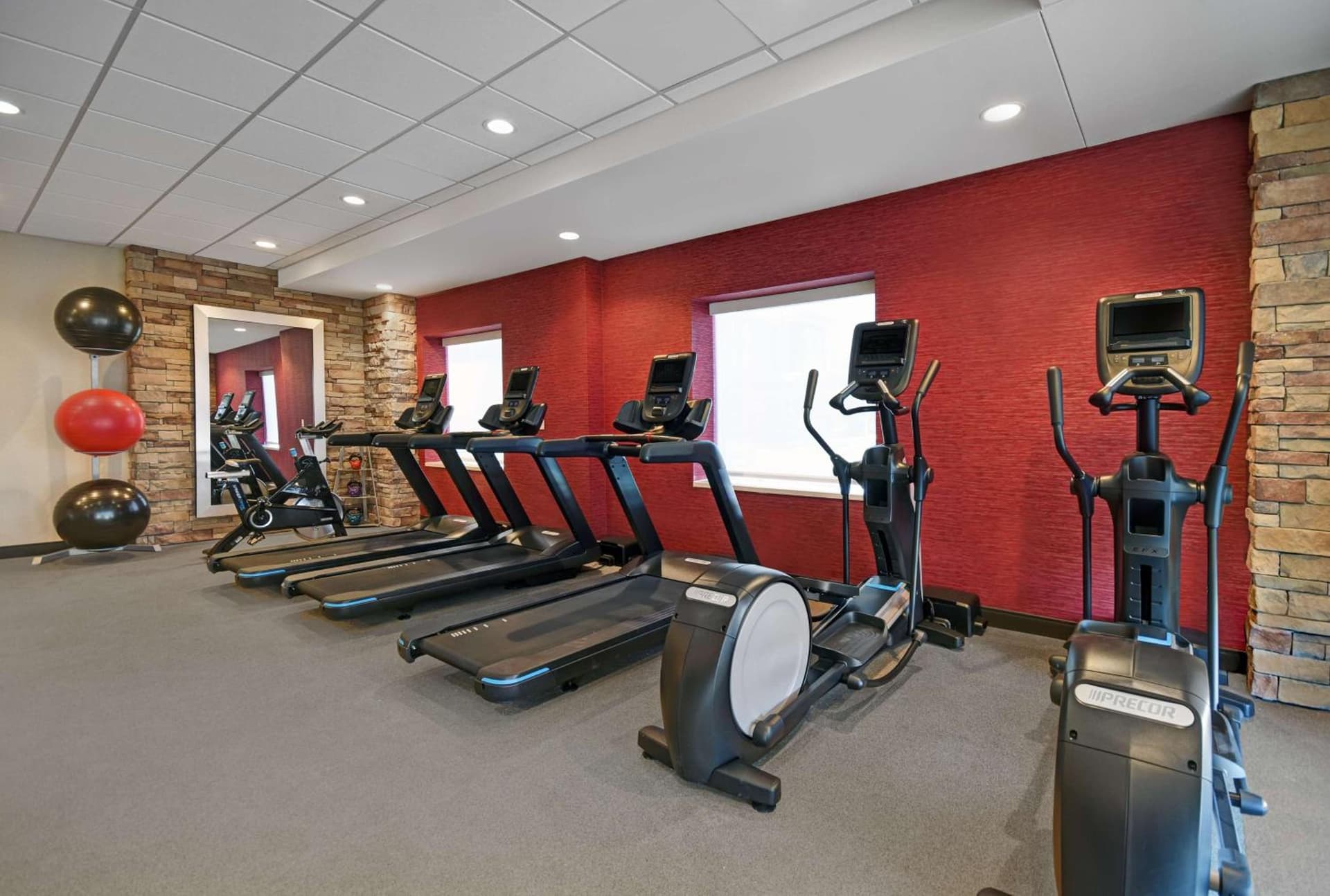 Home2 Suites By Hilton Columbus gallery photo in Columbus, IN — image 23