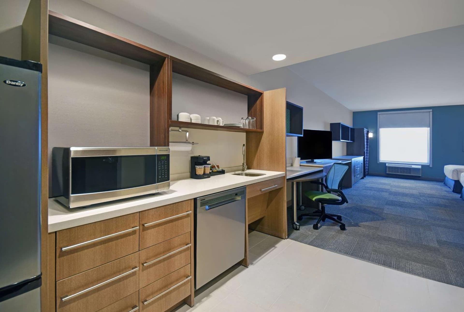 Home2 Suites By Hilton Columbus gallery photo in Columbus, IN — image 16