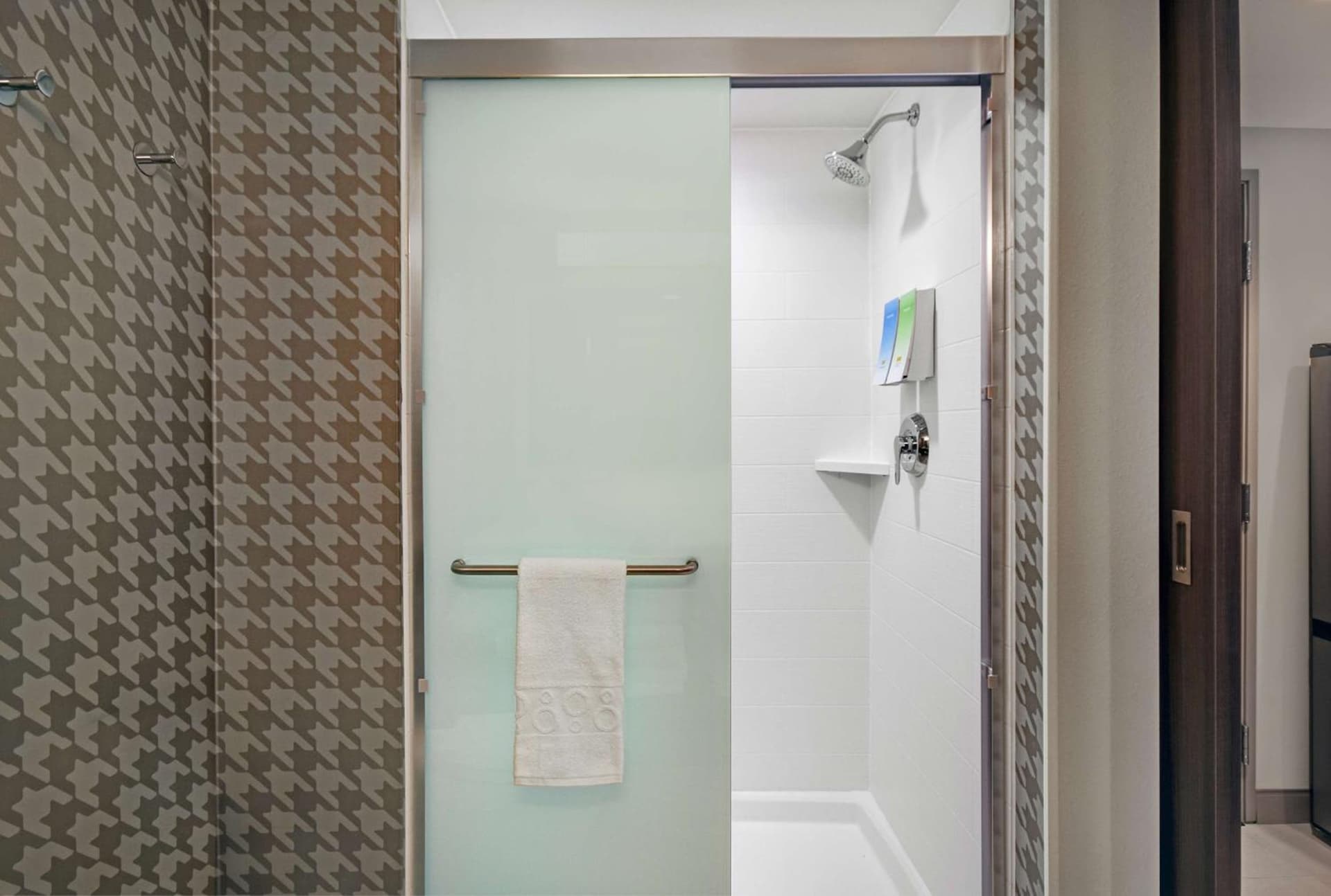 Home2 Suites By Hilton Columbus gallery photo in Columbus, IN — image 35