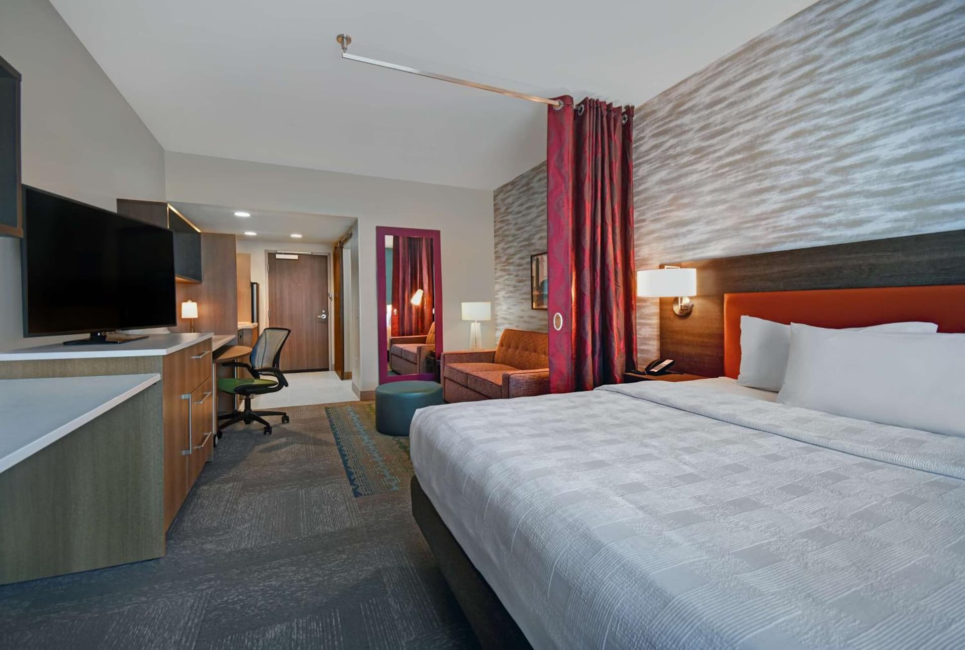 Home2 Suites By Hilton Columbus gallery photo in Columbus, IN — image 17