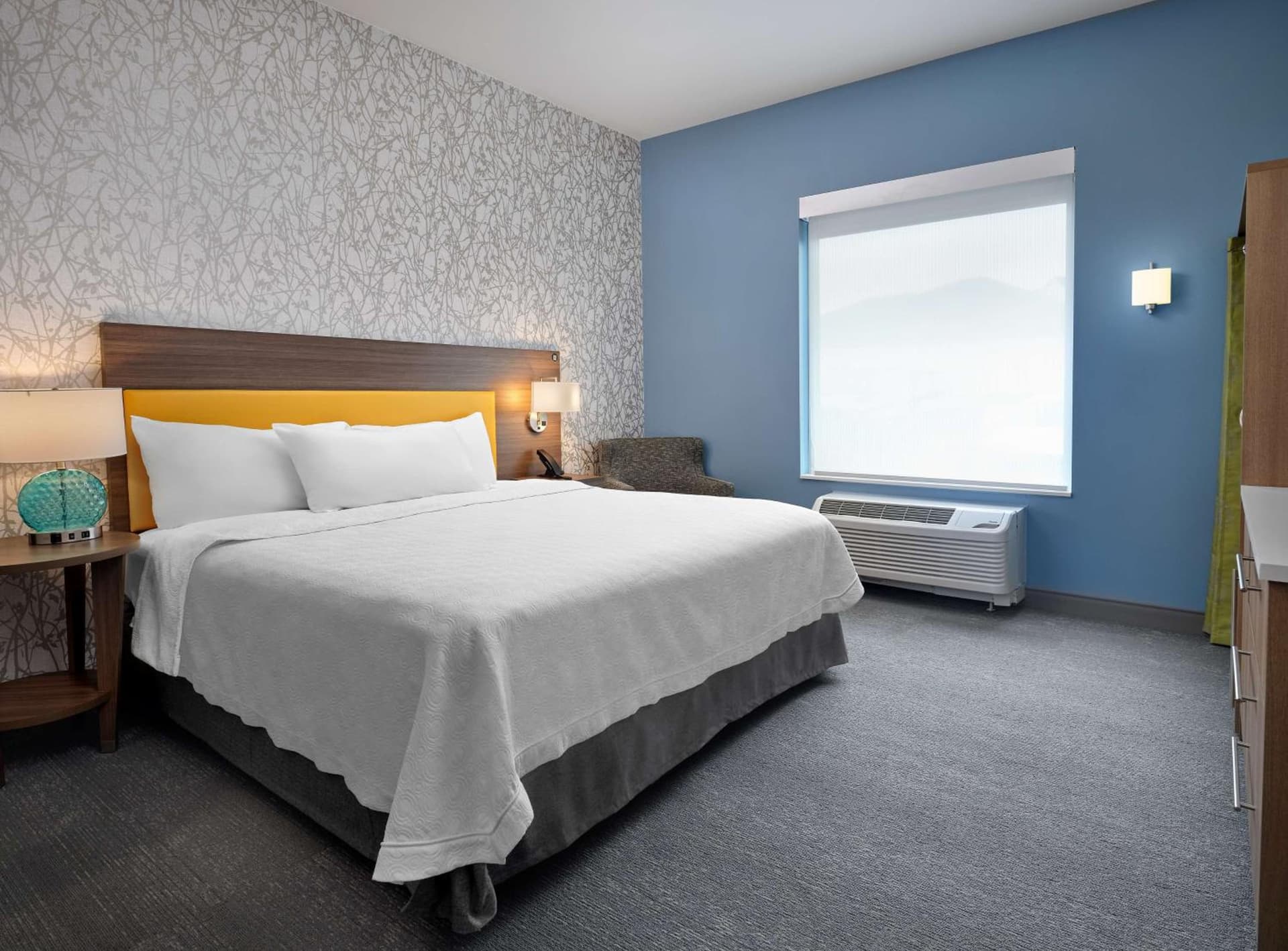 Home2 Suites By Hilton Fishers Indianapolis Northeast interior in Fishers, IN — gallery photo 2