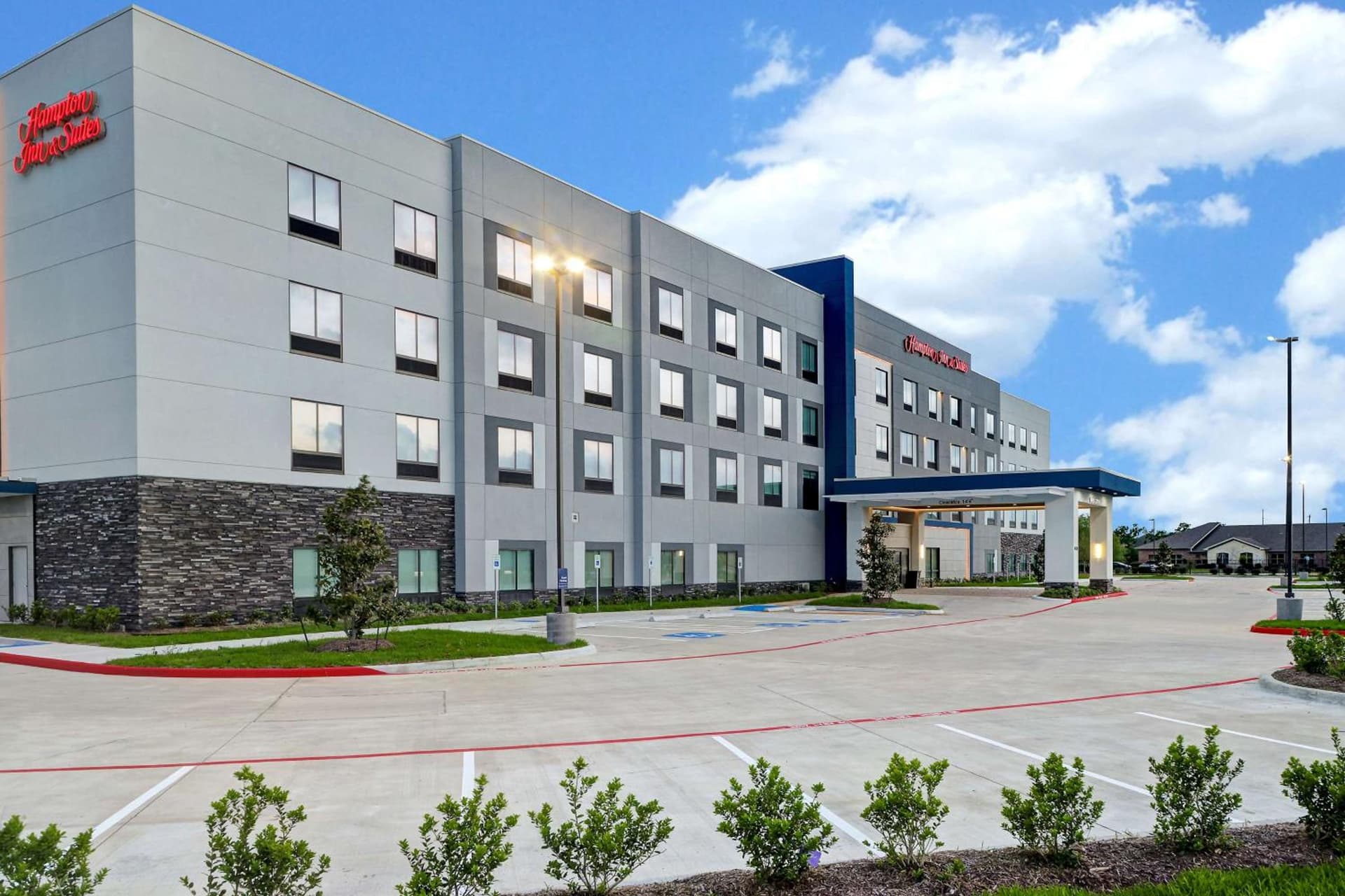Hampton Inn & Suites Houston East Beltway 8, Tx interior in Houston, TX — gallery photo 2