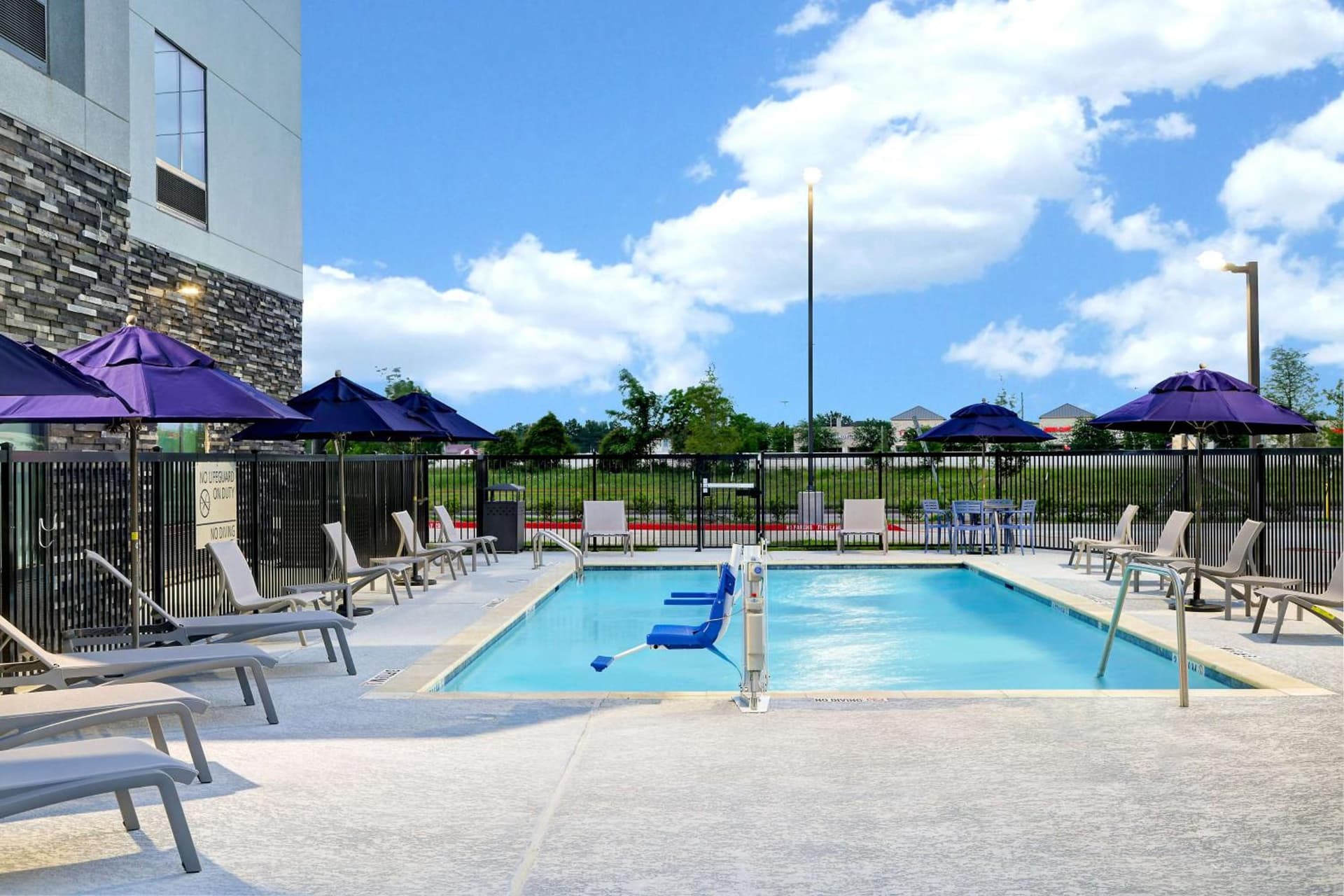 Hampton Inn & Suites Houston East Beltway 8, Tx gallery photo in Houston, TX — image 22