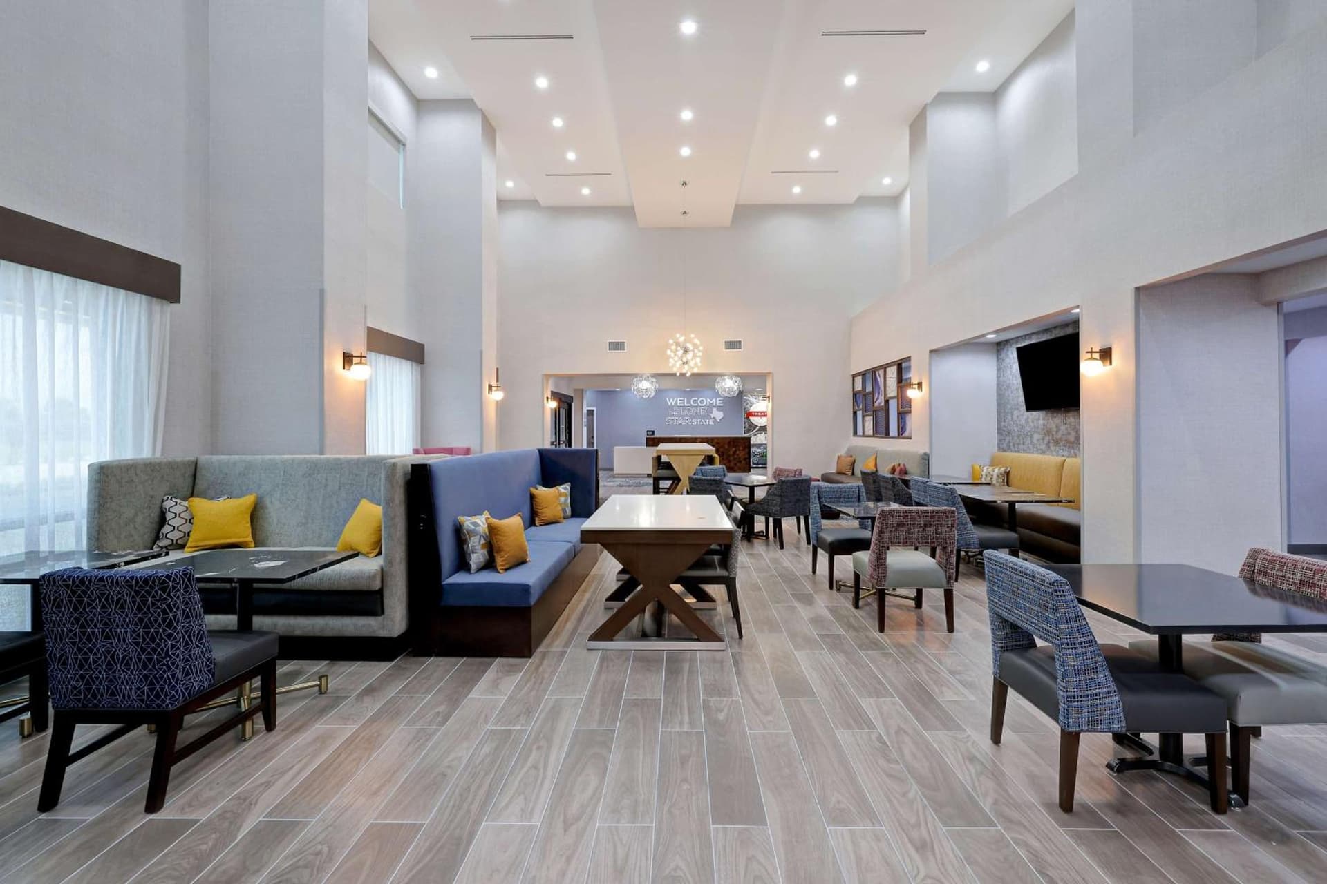 Hampton Inn & Suites Houston East Beltway 8, Tx gallery photo in Houston, TX — image 29