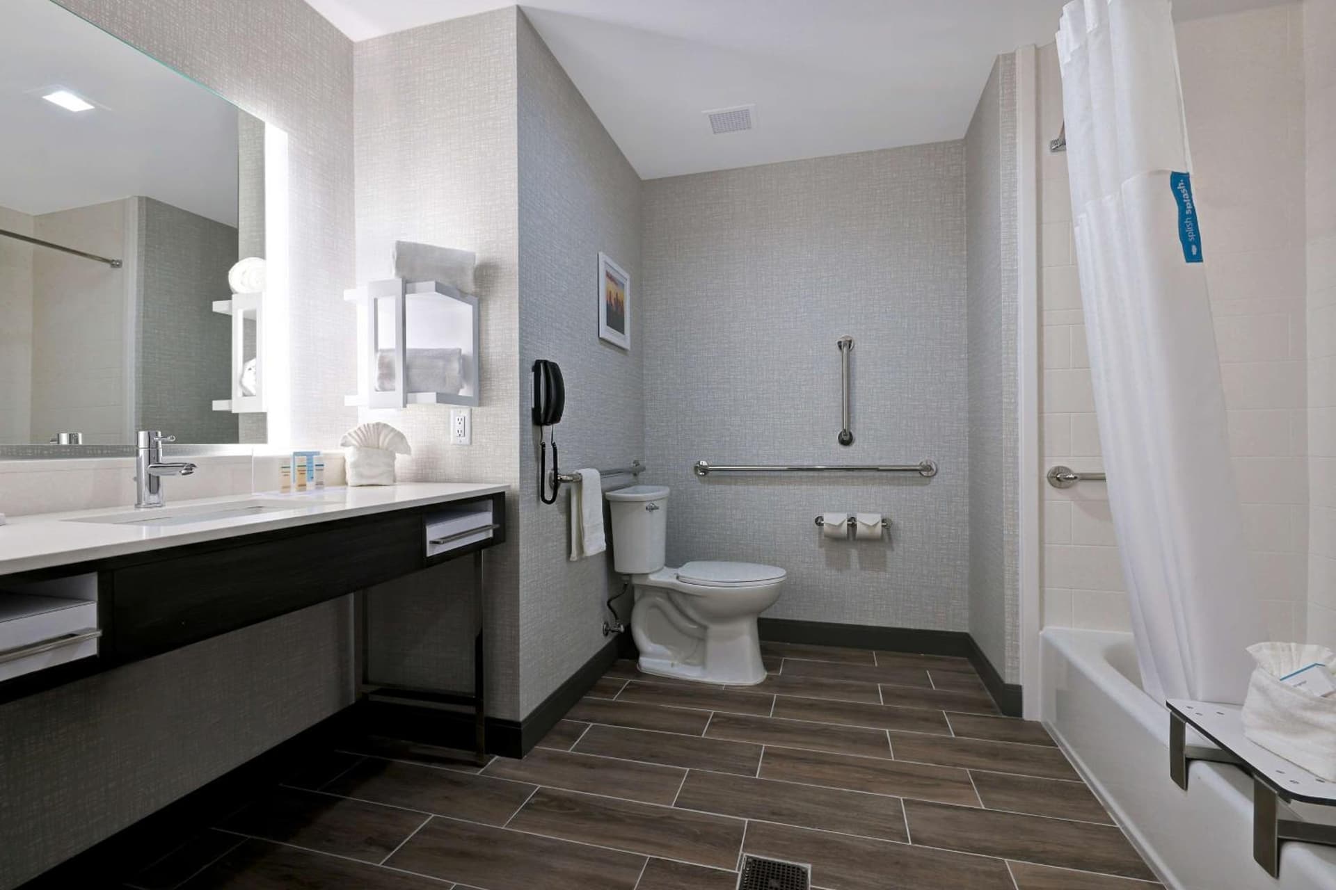 Hampton Inn & Suites Houston East Beltway 8, Tx gallery photo in Houston, TX — image 33