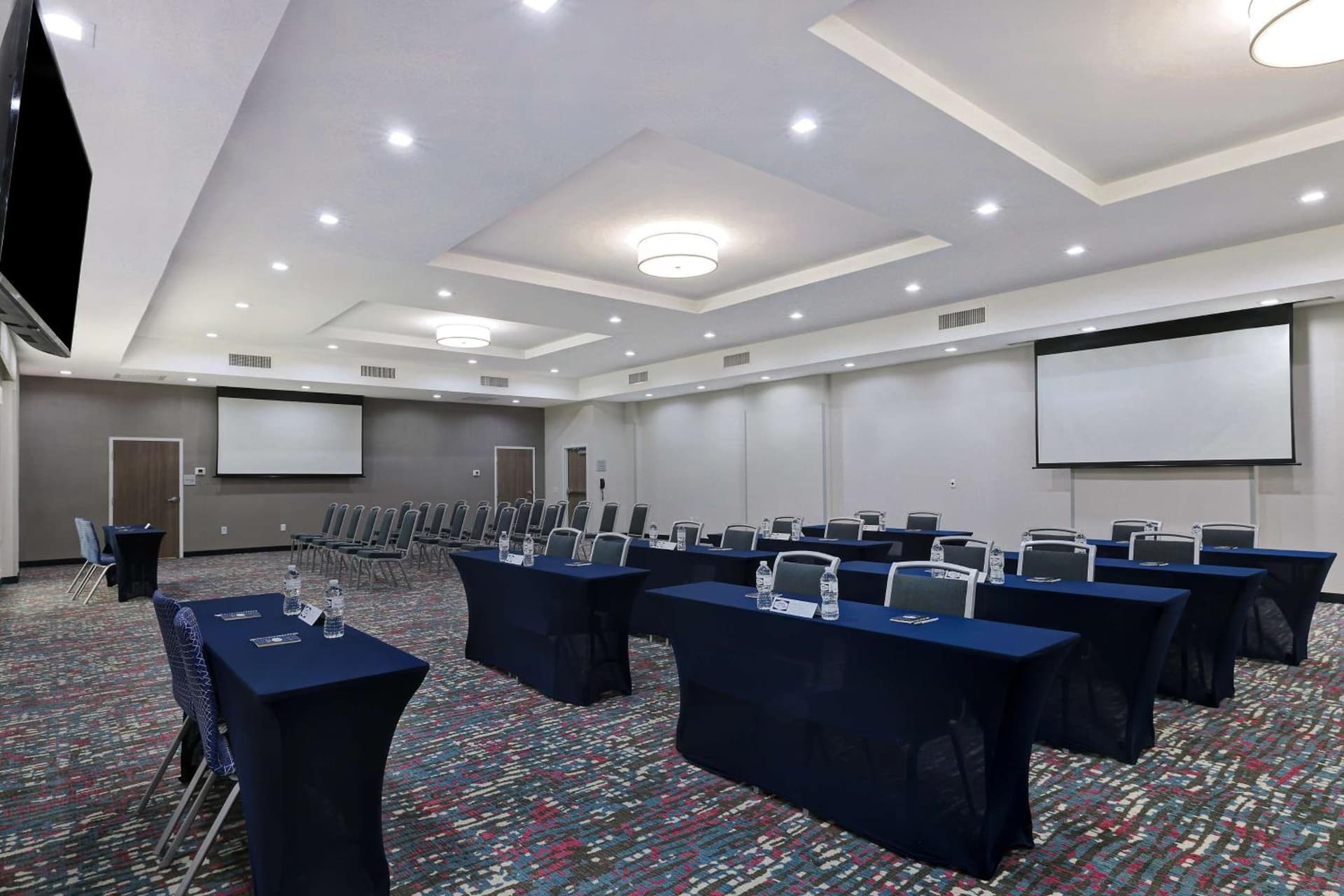 Hampton Inn & Suites Houston East Beltway 8, Tx gallery photo in Houston, TX — image 5
