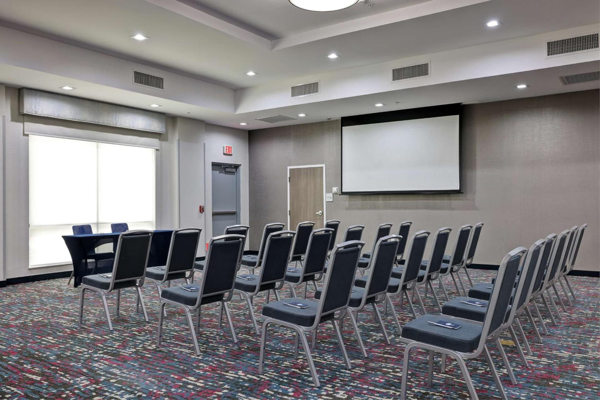 Hampton Inn & Suites Houston East Beltway 8, Tx gallery photo in Houston, TX — image 31