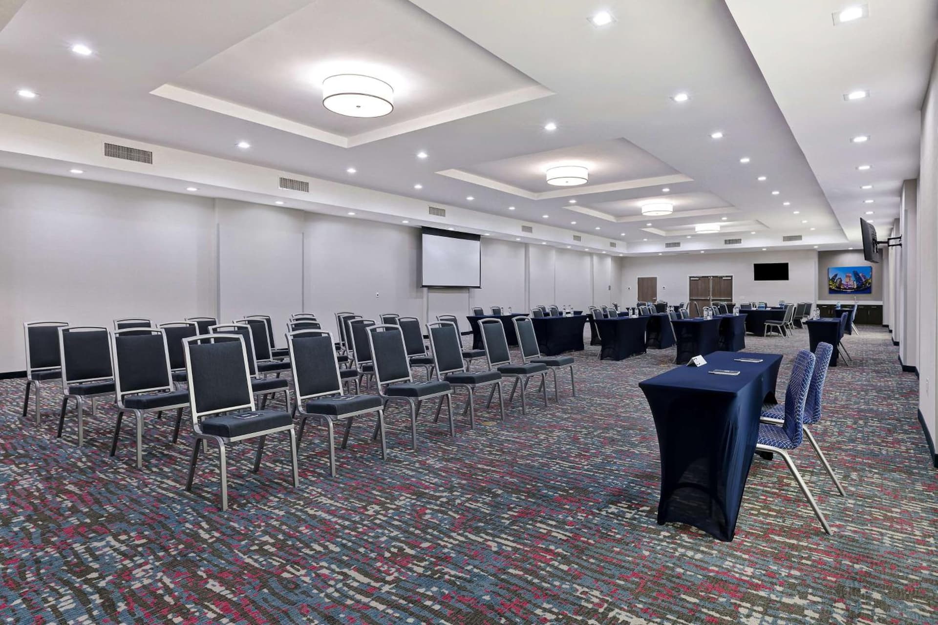 Hampton Inn & Suites Houston East Beltway 8, Tx gallery photo in Houston, TX — image 16