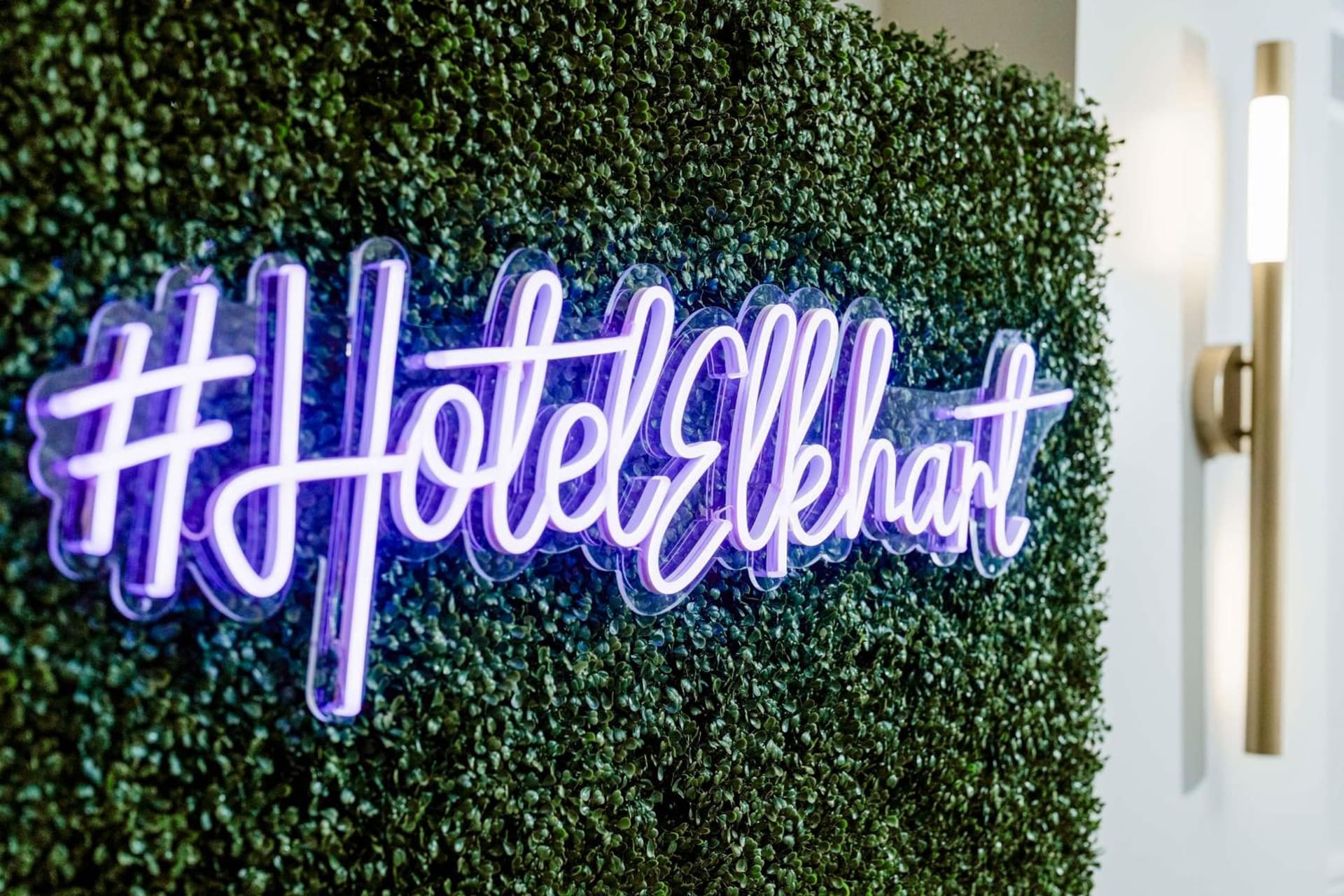 Hotel Elkhart, Tapestry Collection By Hilton interior in Elkhart, IN — gallery photo 2
