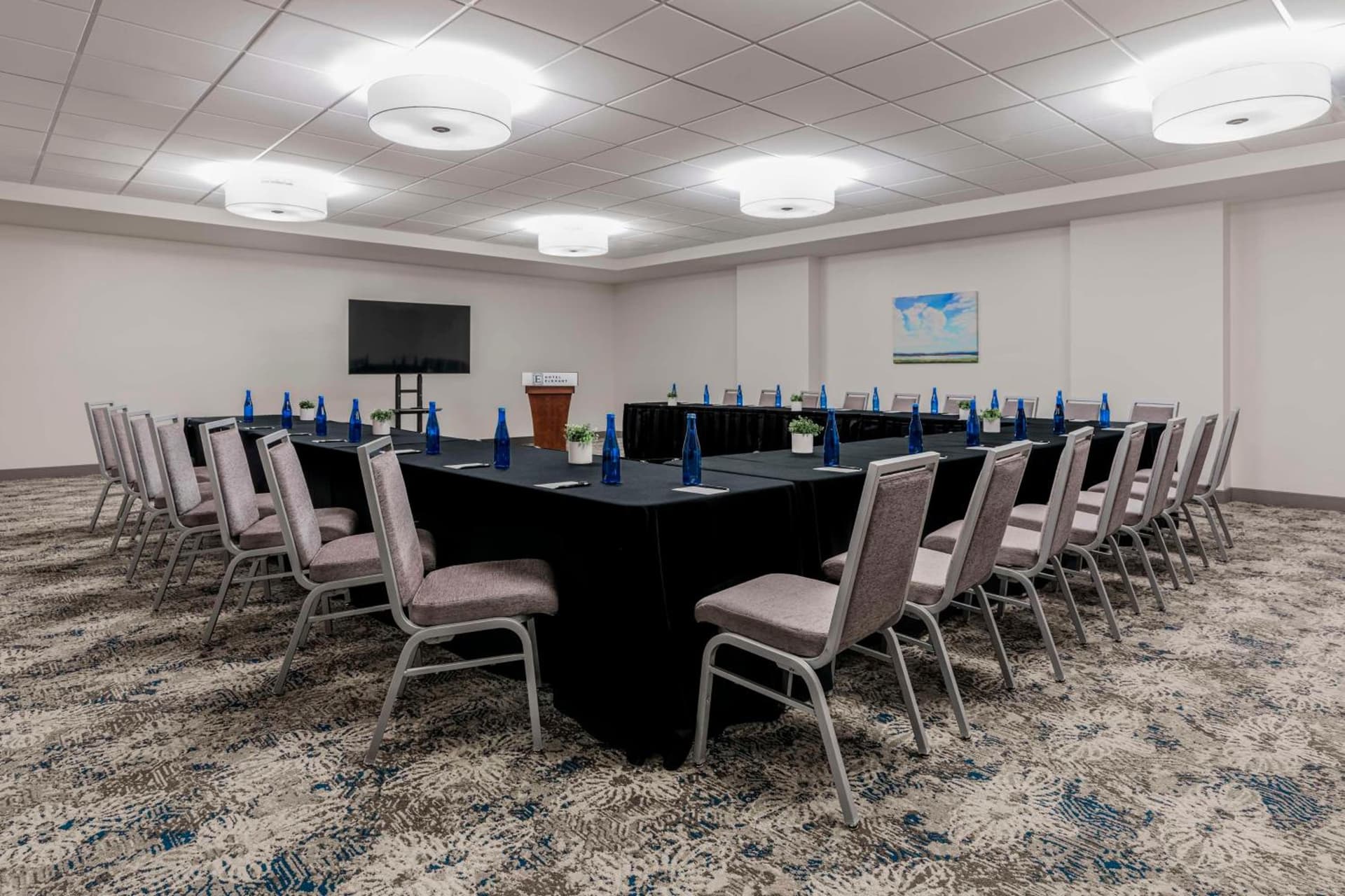 Hotel Elkhart, Tapestry Collection By Hilton gallery photo in Elkhart, IN — image 19