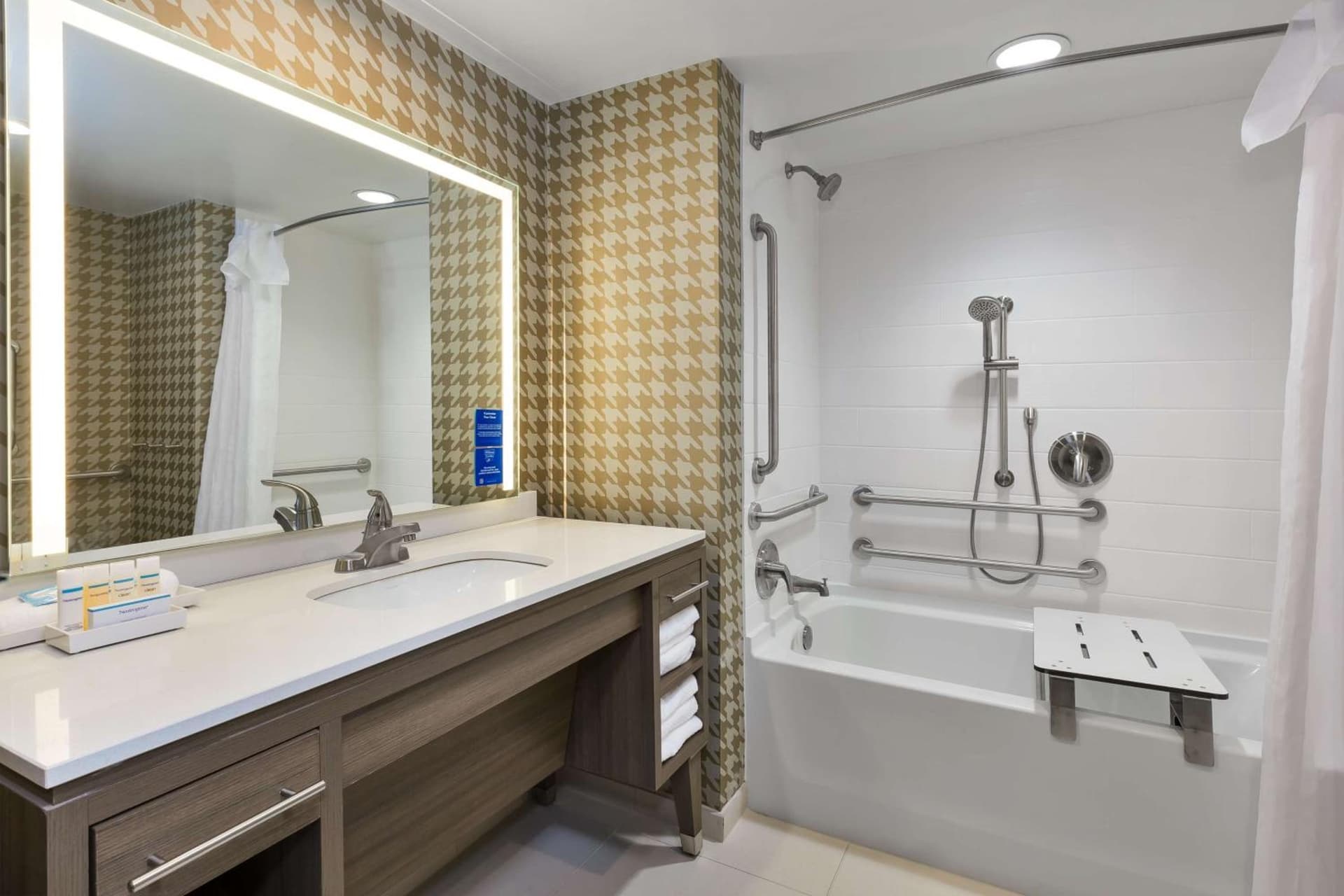 Home2 Suites Wilmington gallery photo in Wilmington, NC — image 9