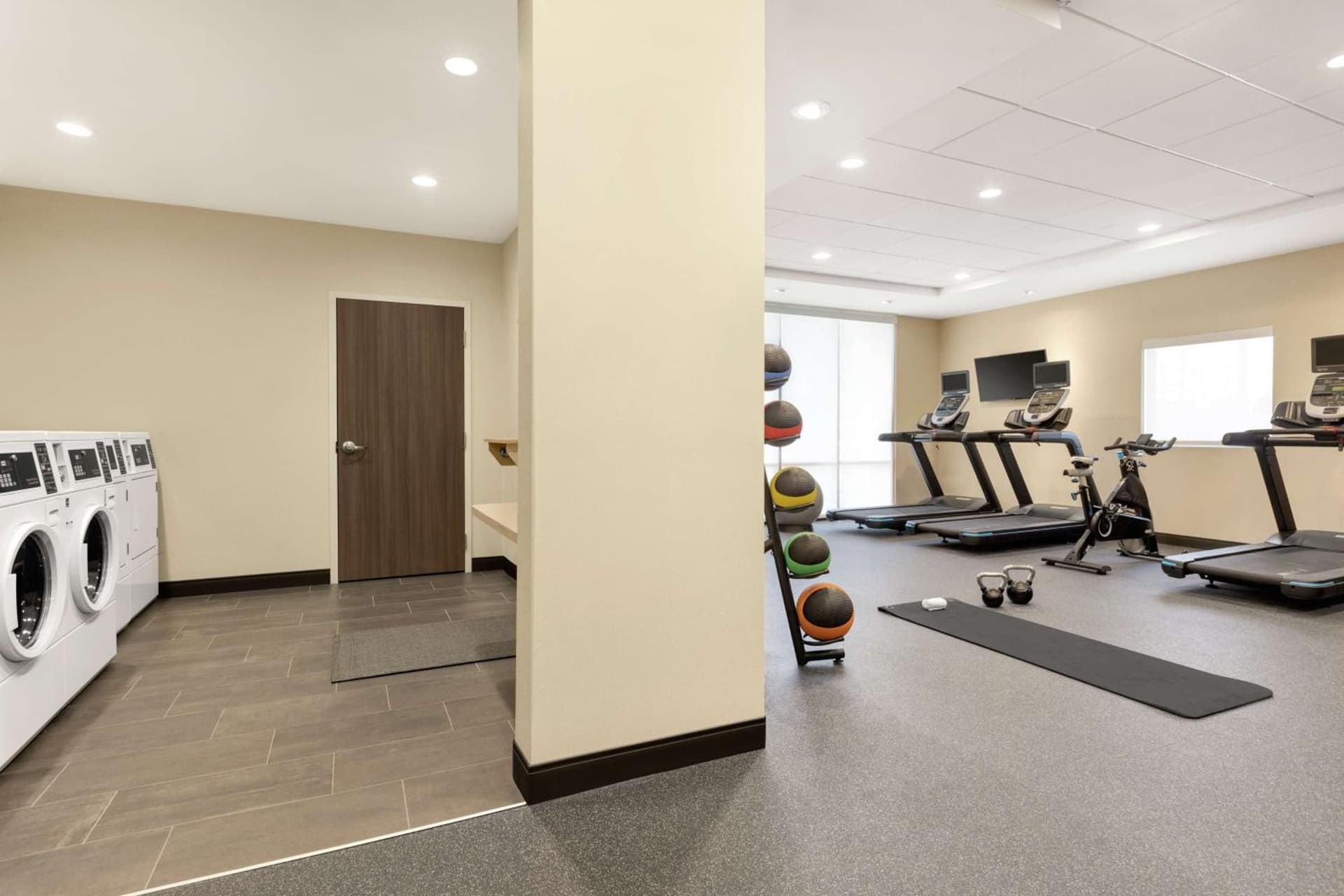 Home2 Suites by Hilton New Brunswick, NJ gallery photo in New Brunswick, NJ — image 24