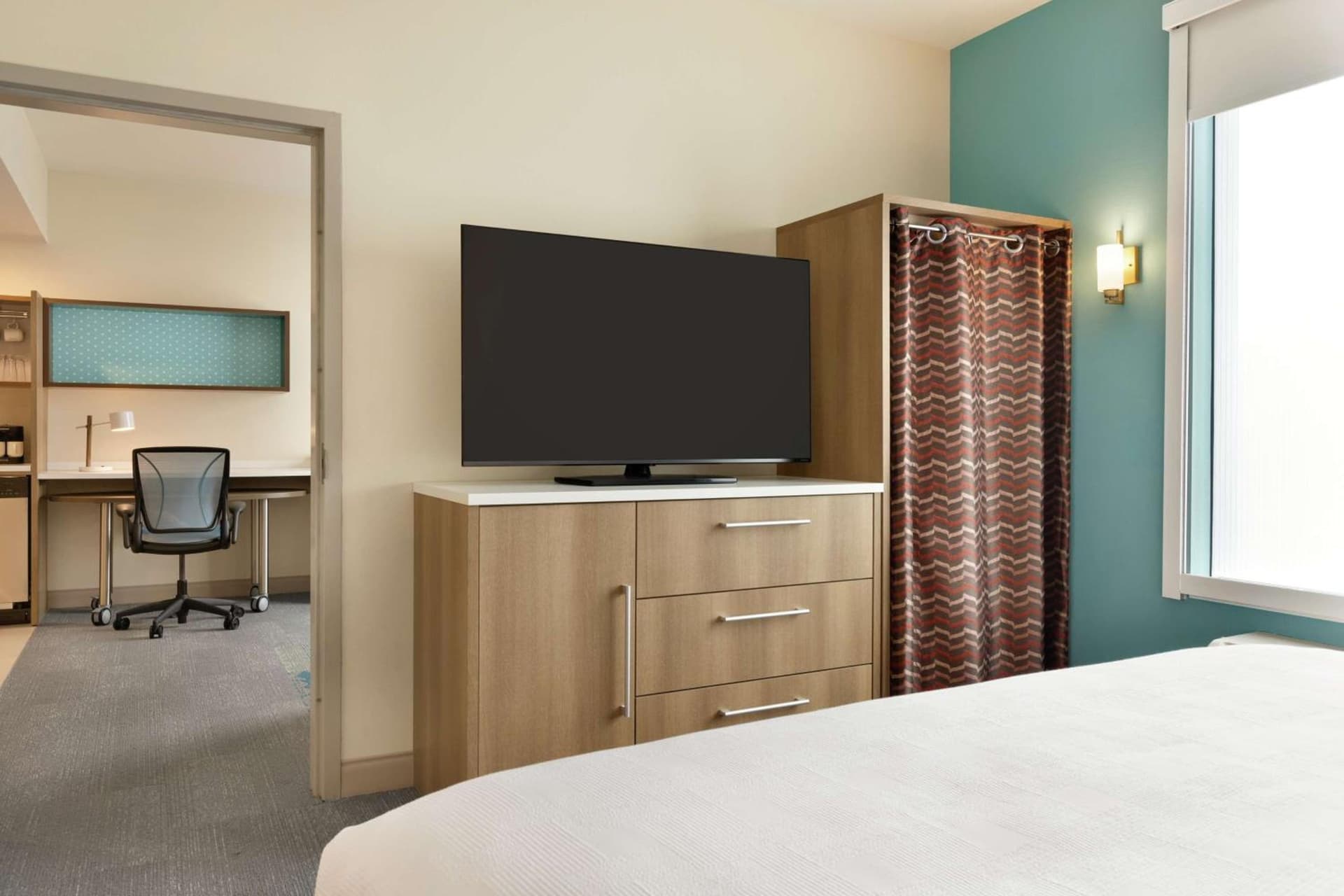 Home2 Suites by Hilton New Brunswick, NJ gallery photo in New Brunswick, NJ — image 27