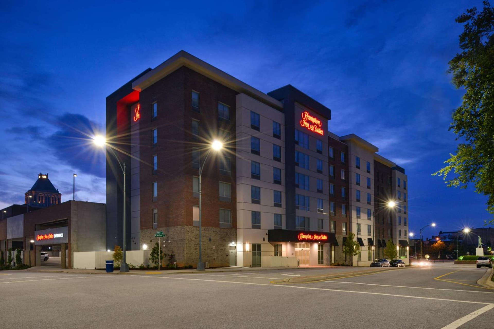 Hampton Inn & Suites Greensboro Downtown, Nc gallery photo in Greensboro, NC — image 38